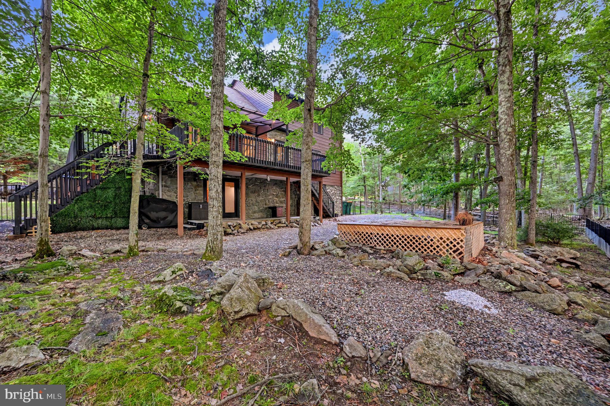 398 WALDEN DR