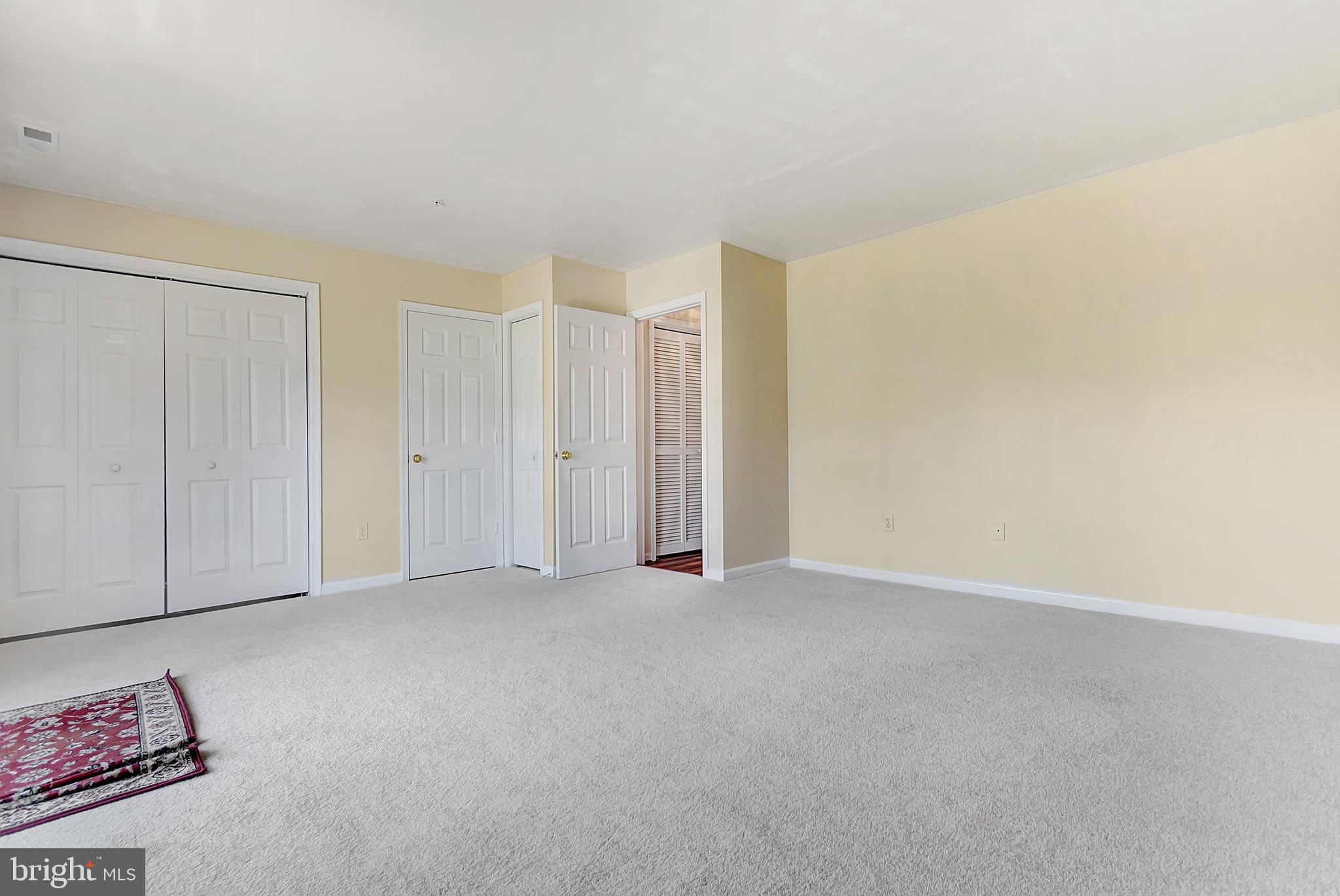 EMERALD KNOLLS - Residential Lease