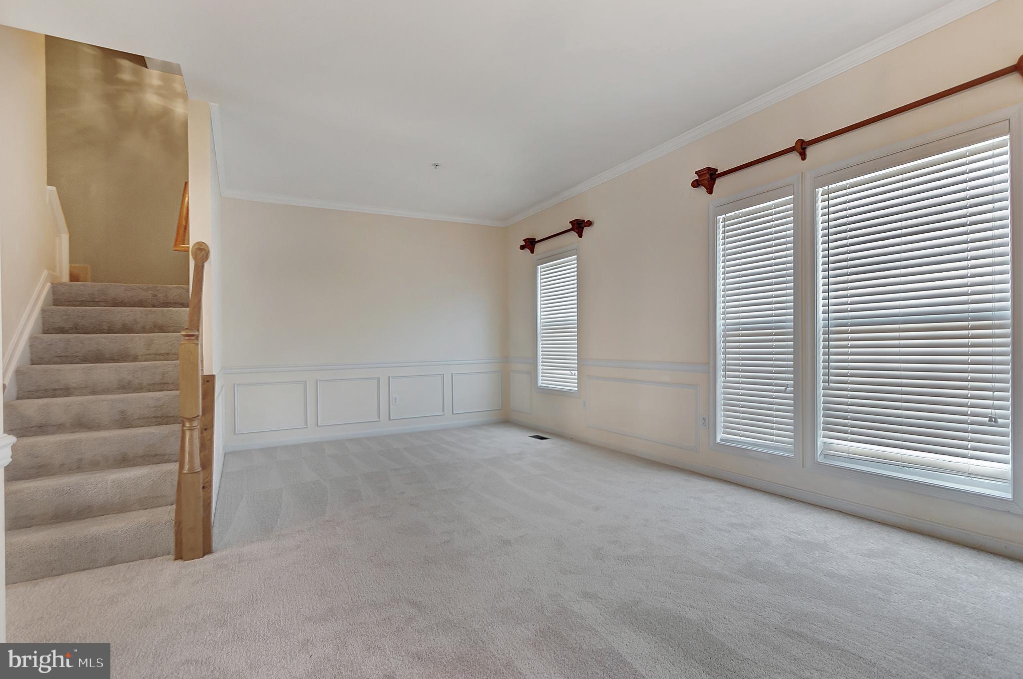 EMERALD KNOLLS - Residential Lease