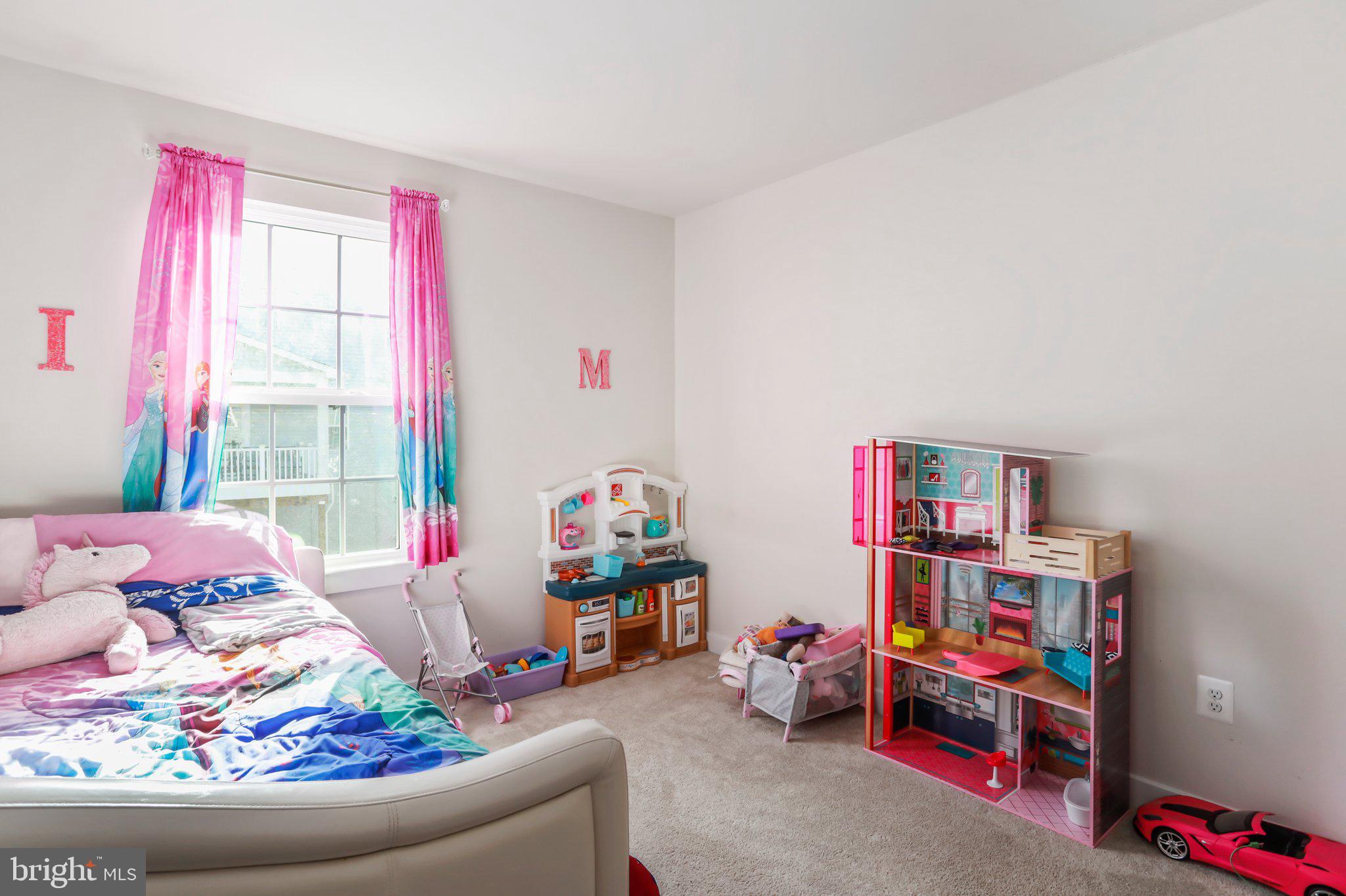 POTOMAC STATION - Residential