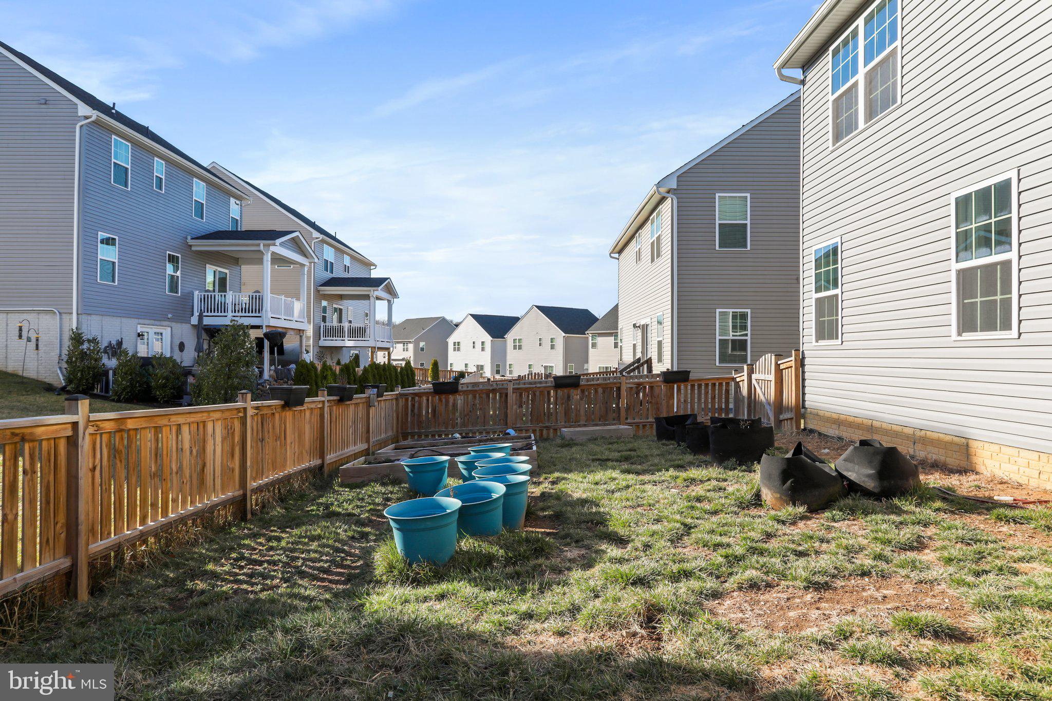 POTOMAC STATION - Residential