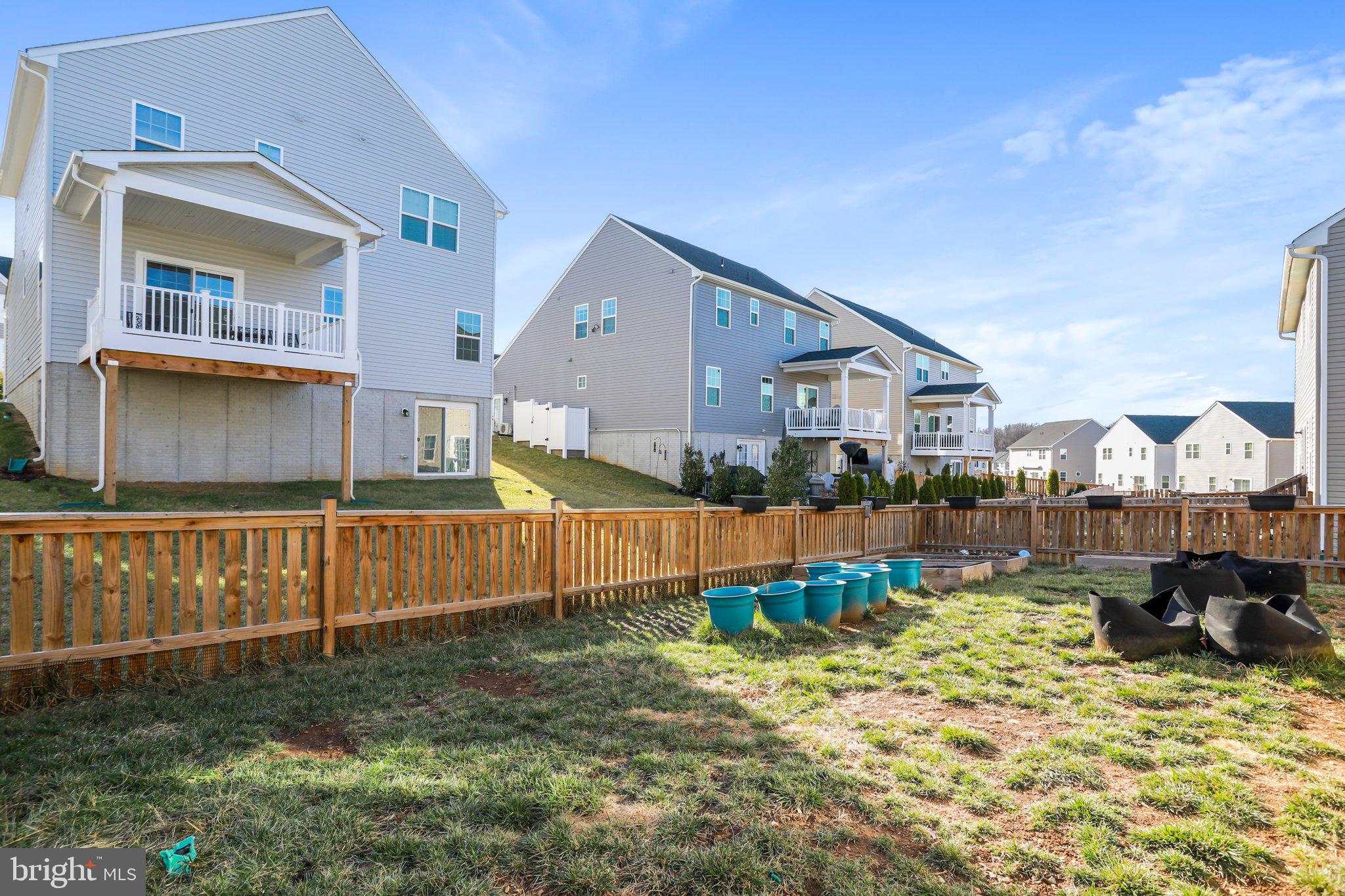 POTOMAC STATION - Residential