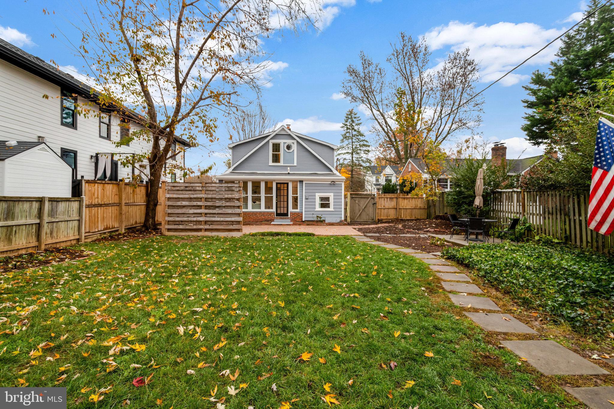 NEW ALEXANDRIA - Residential