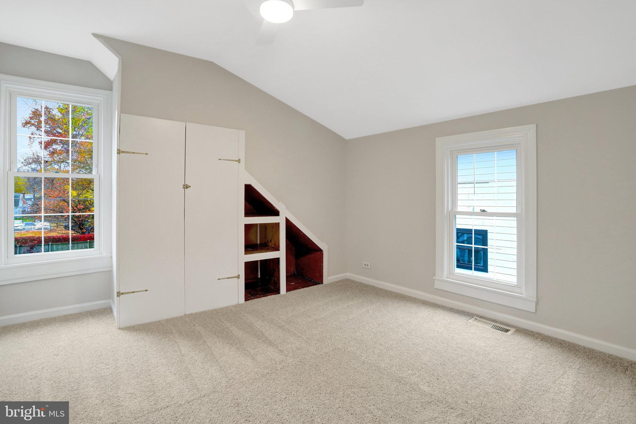 NEW ALEXANDRIA - Residential