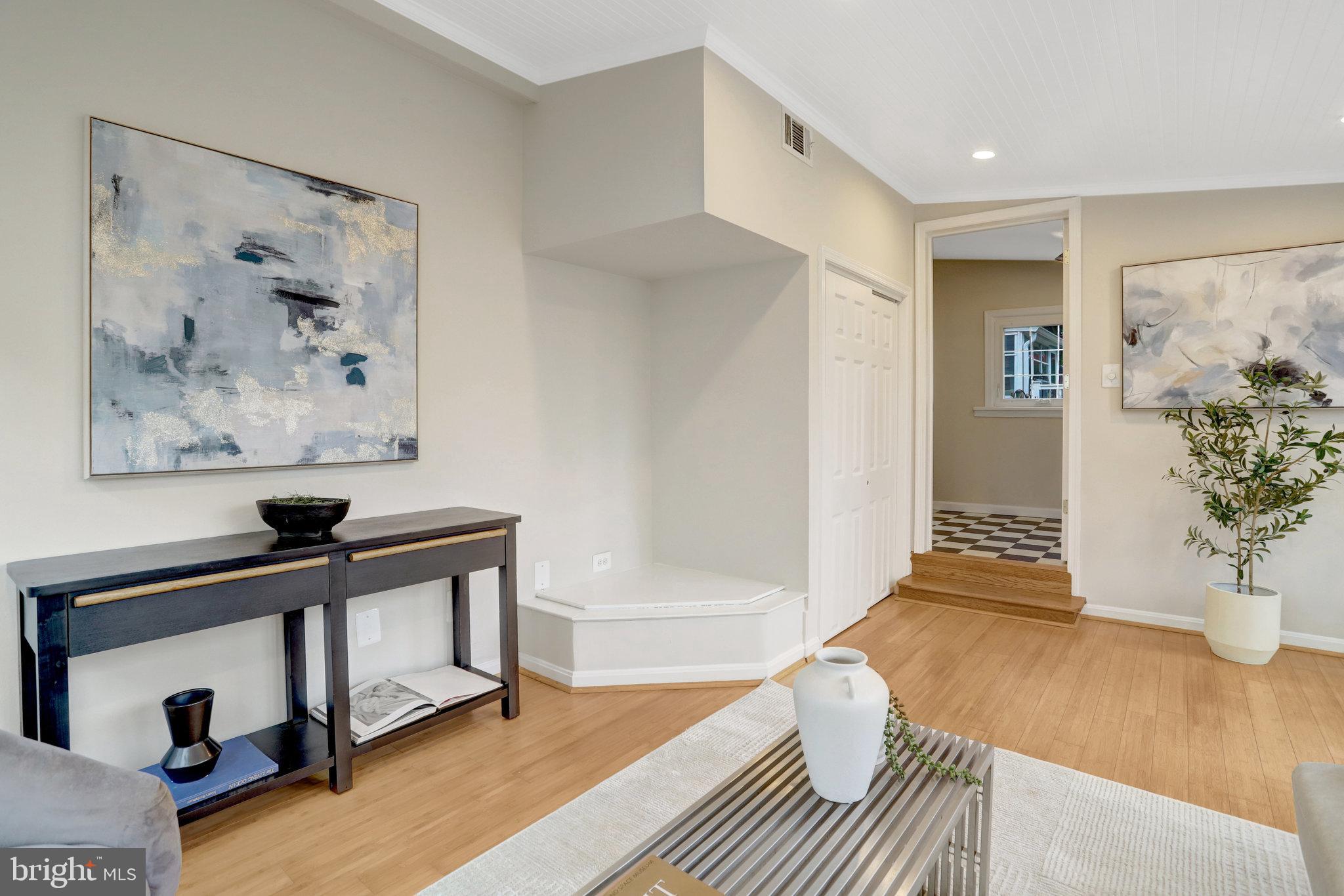 NEW ALEXANDRIA - Residential