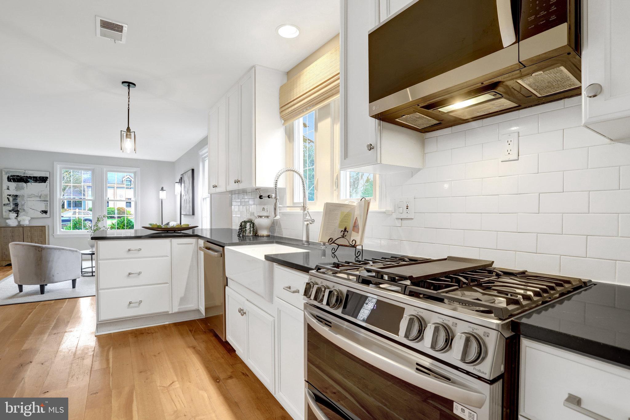 NEW ALEXANDRIA - Residential