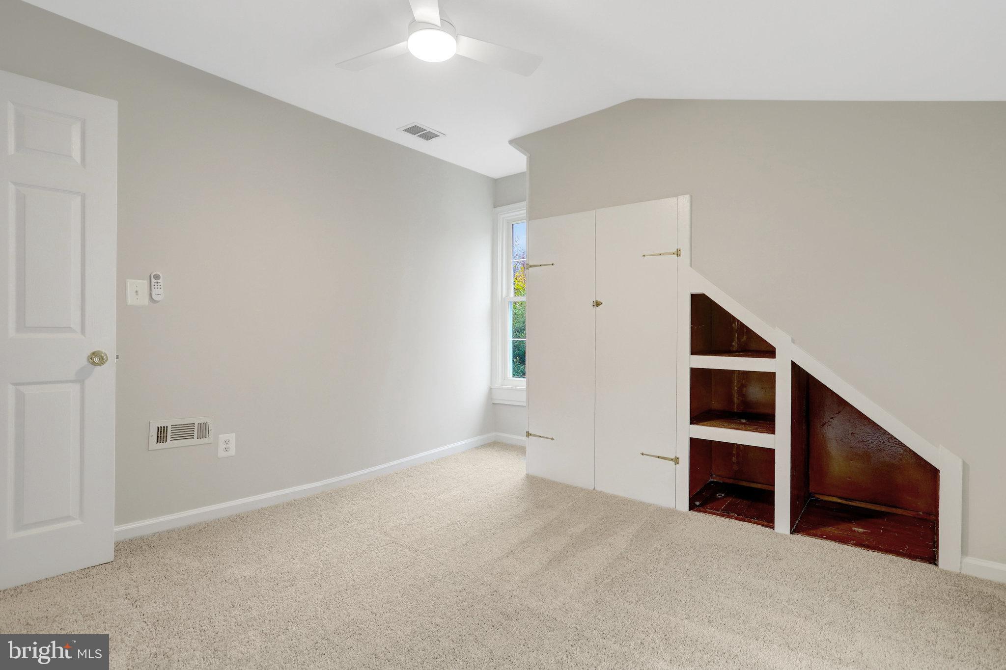 NEW ALEXANDRIA - Residential