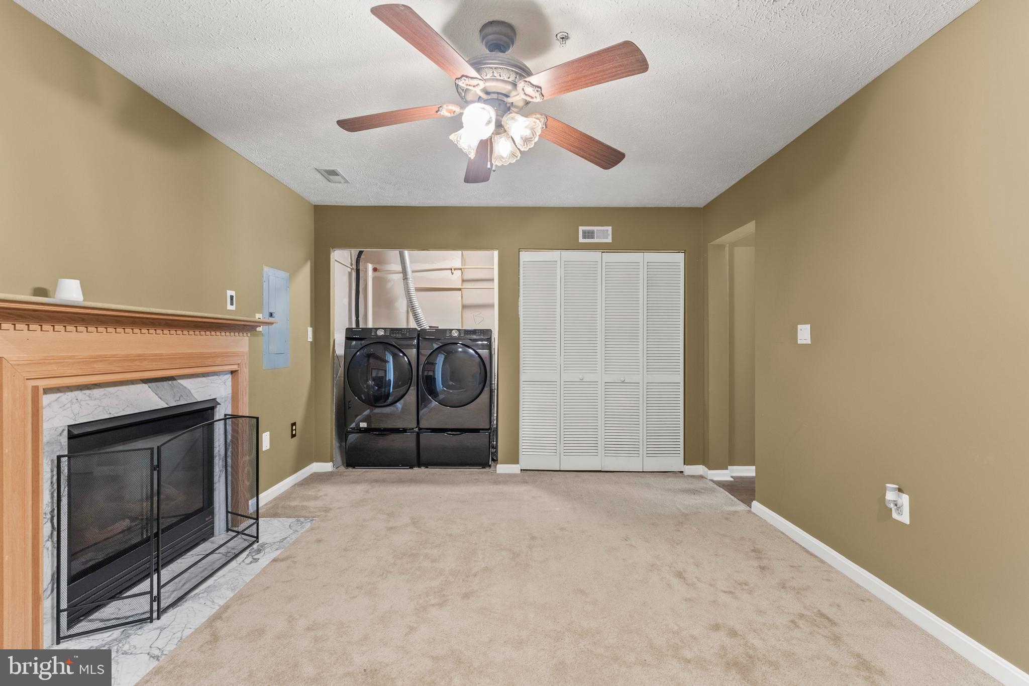 TEMPLE PLAZA-PLAT 1> - Residential