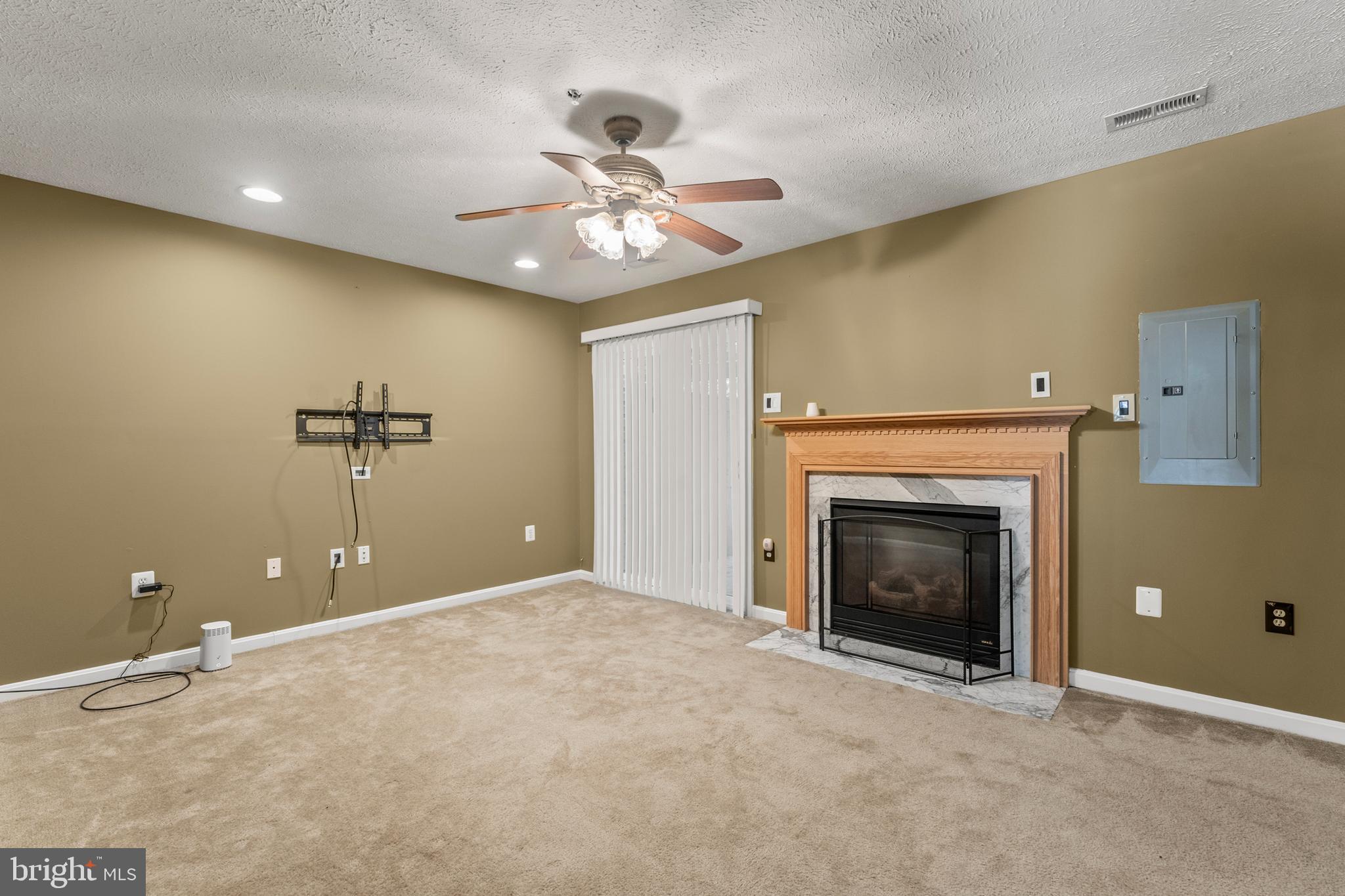 TEMPLE PLAZA-PLAT 1> - Residential