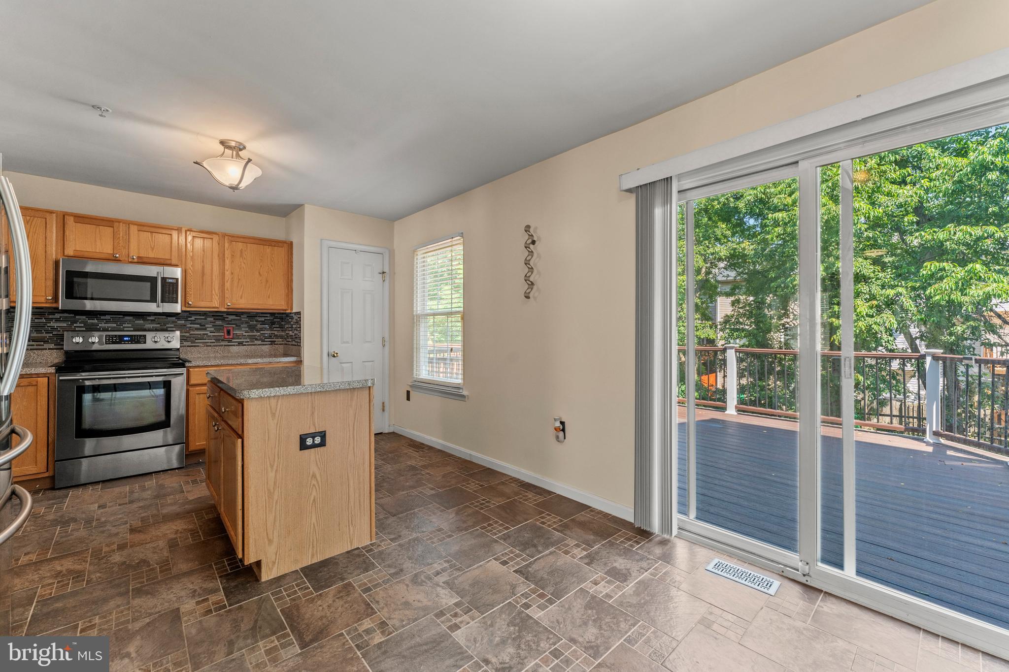 TEMPLE PLAZA-PLAT 1> - Residential