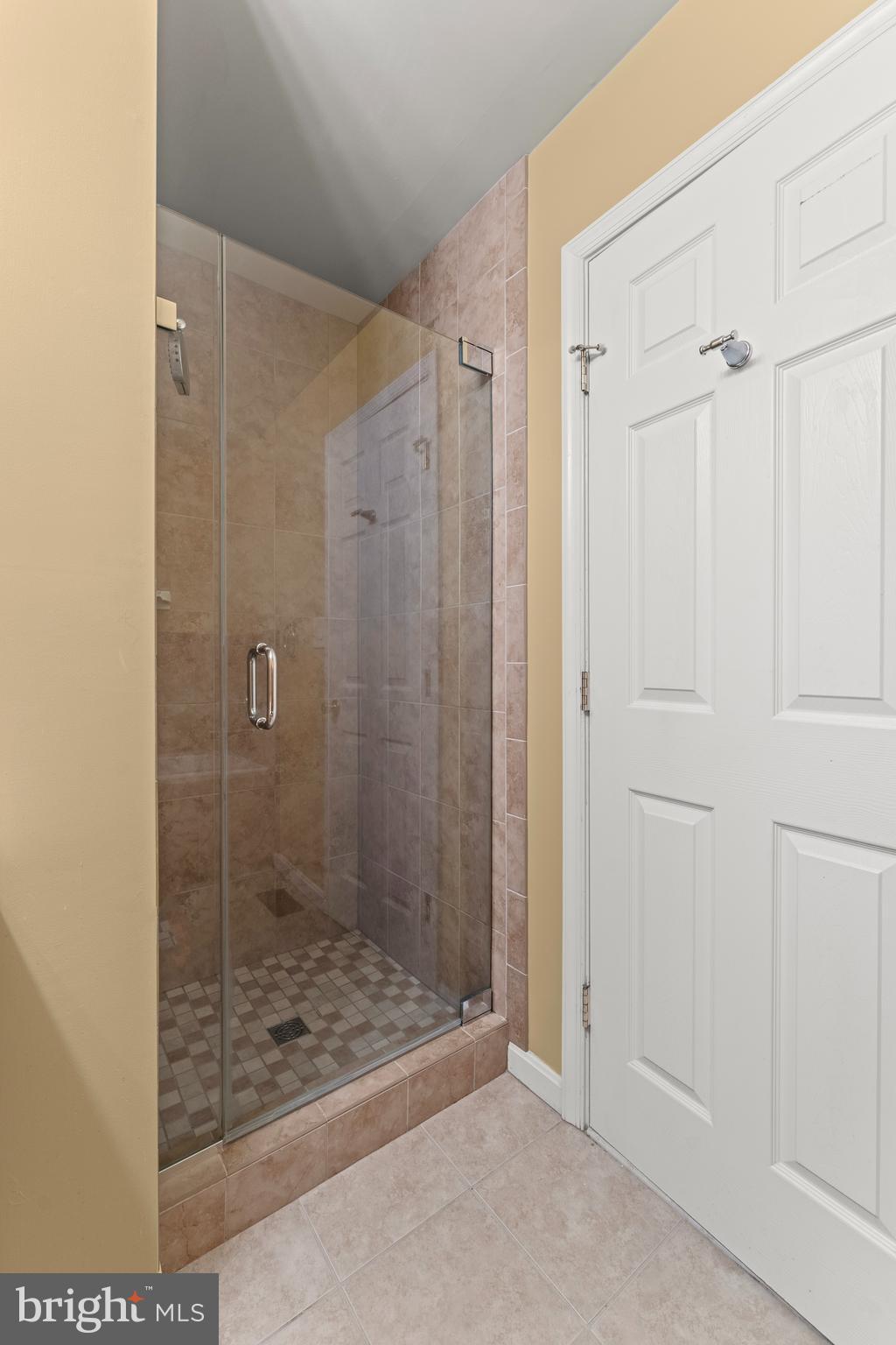 TEMPLE PLAZA-PLAT 1> - Residential