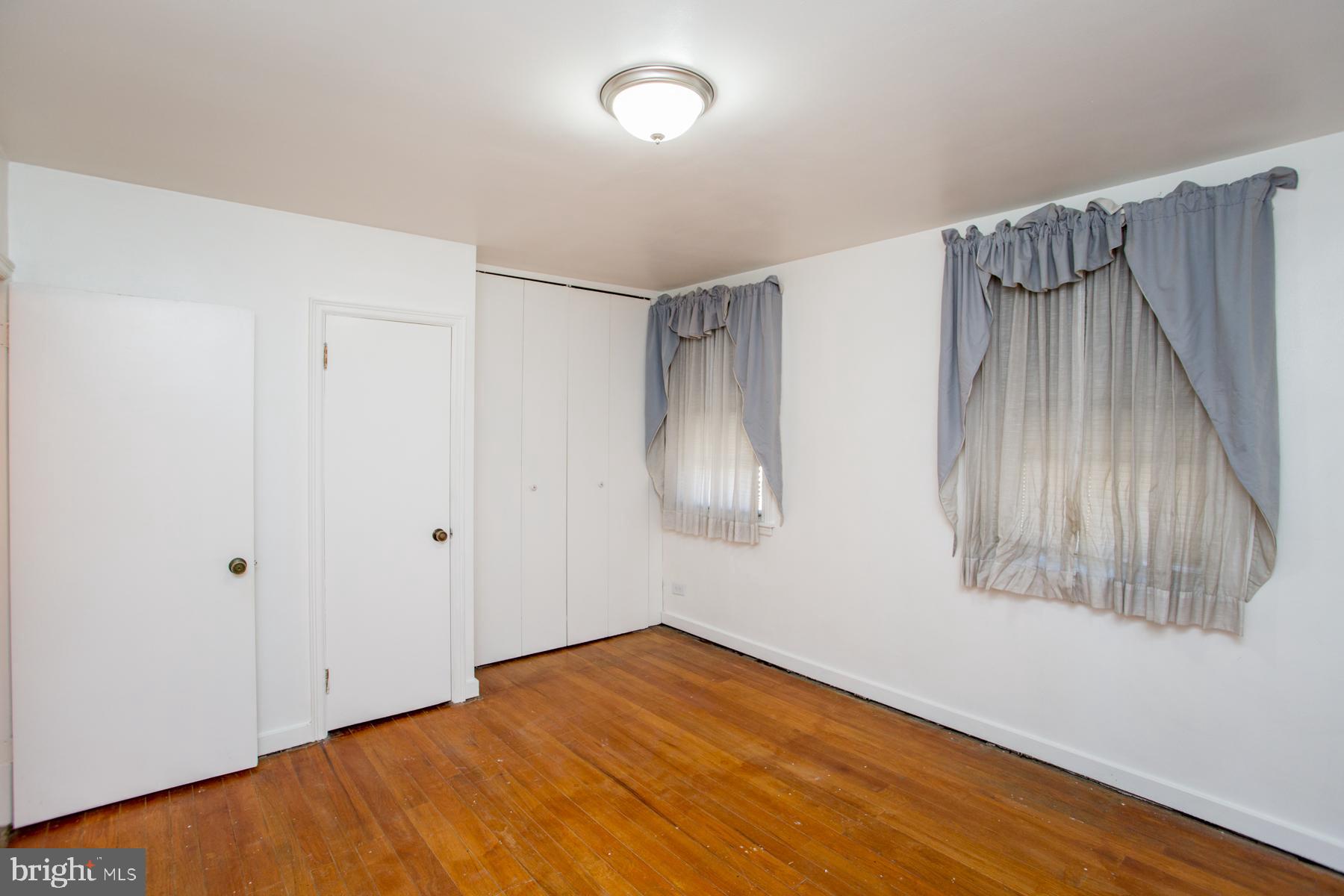 MAYFAIR (EAST) - Residential