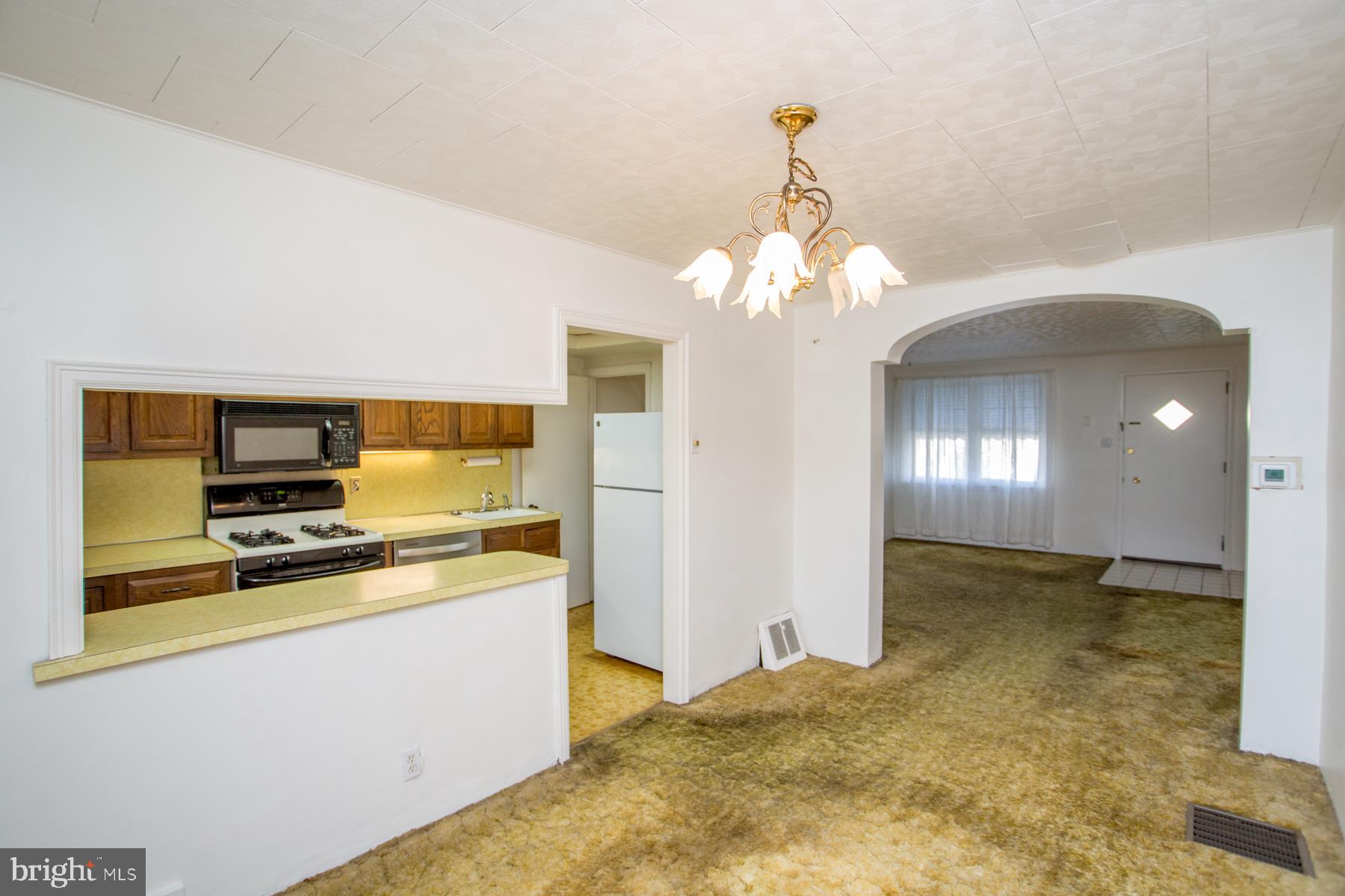 MAYFAIR (EAST) - Residential