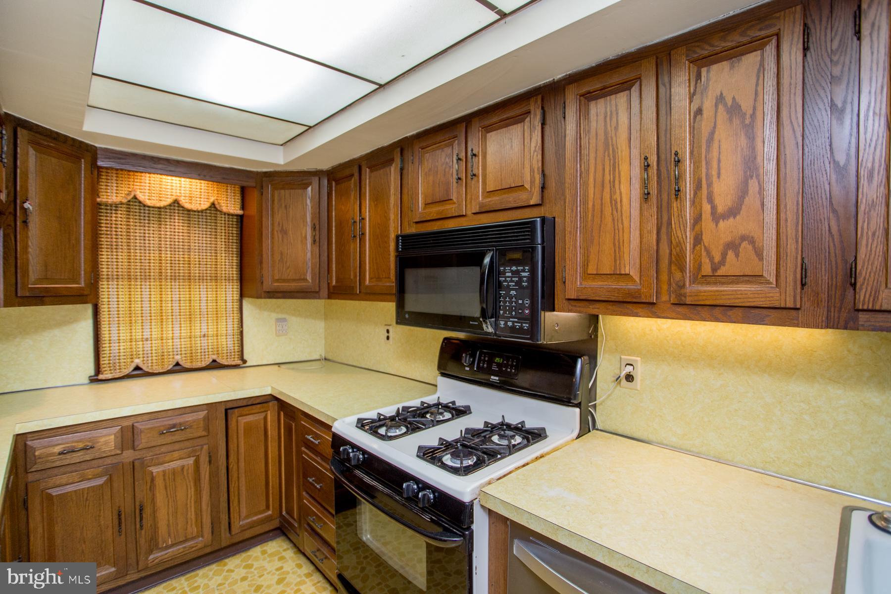 MAYFAIR (EAST) - Residential