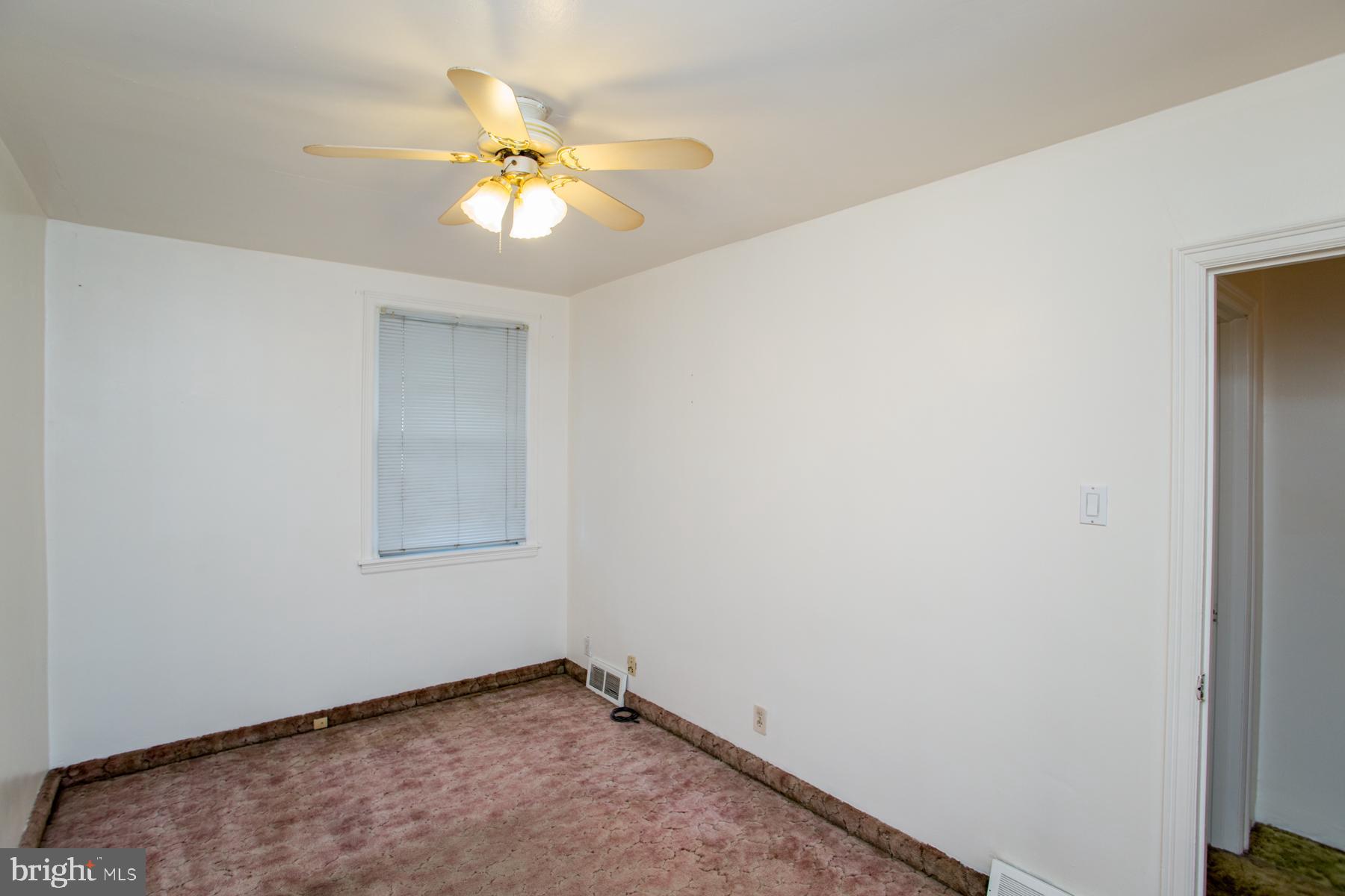 MAYFAIR (EAST) - Residential