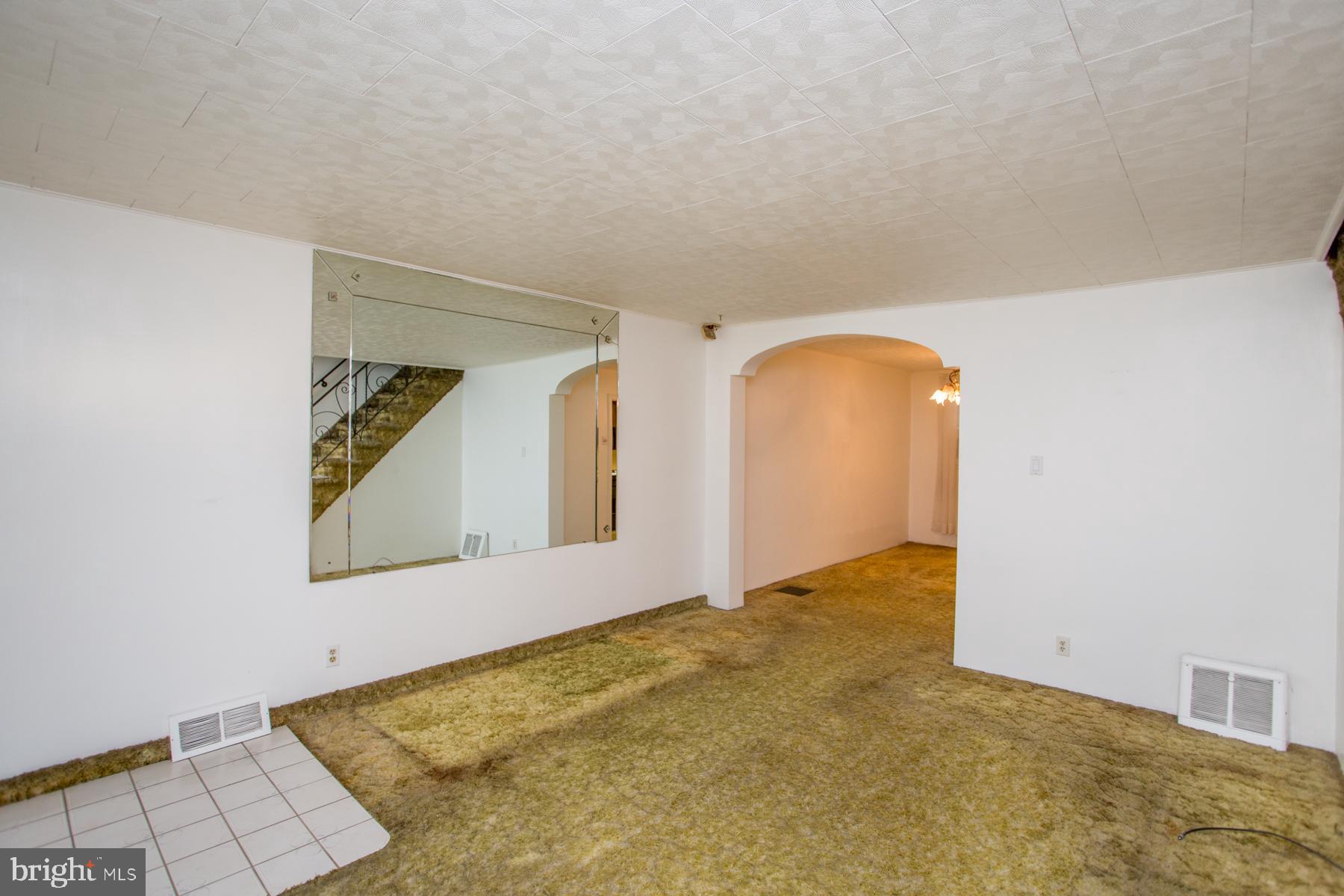 MAYFAIR (EAST) - Residential