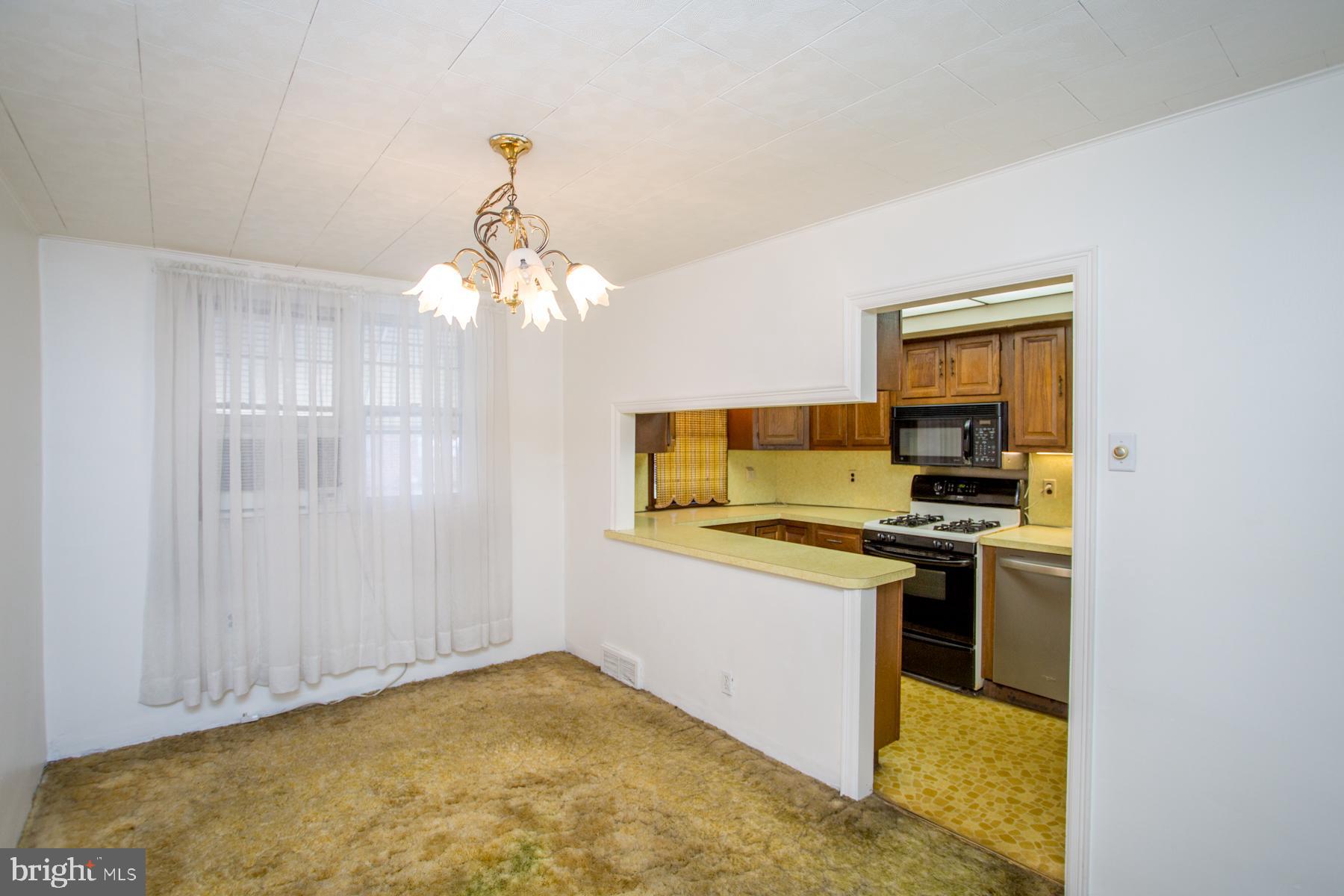 MAYFAIR (EAST) - Residential