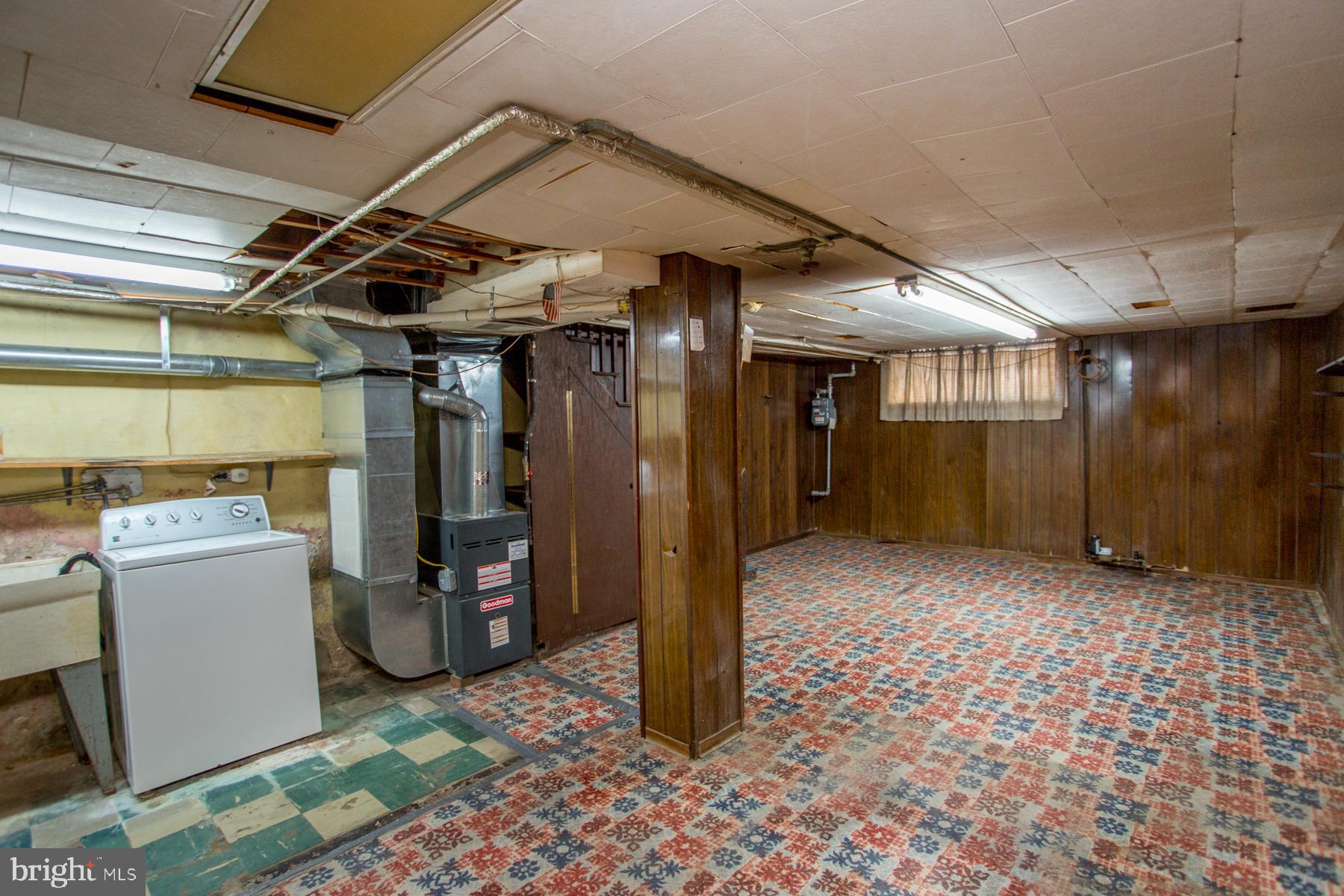 MAYFAIR (EAST) - Residential