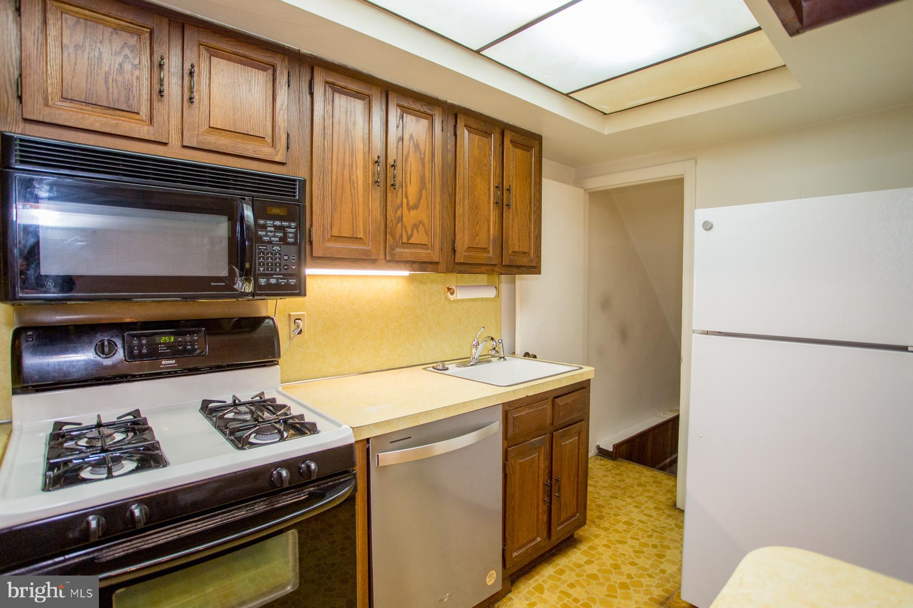 MAYFAIR (EAST) - Residential