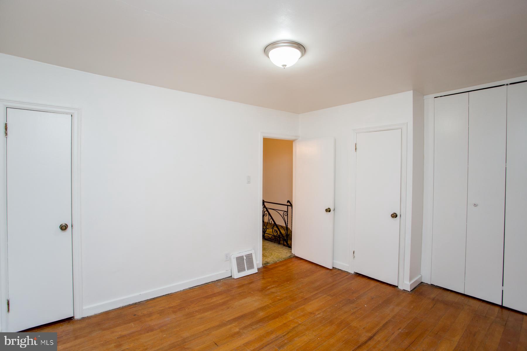 MAYFAIR (EAST) - Residential