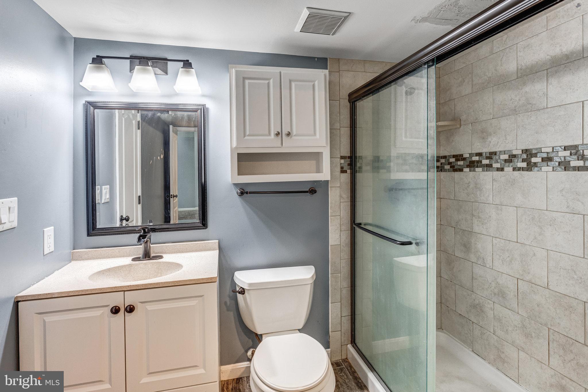 VISTA WOODS - Residential