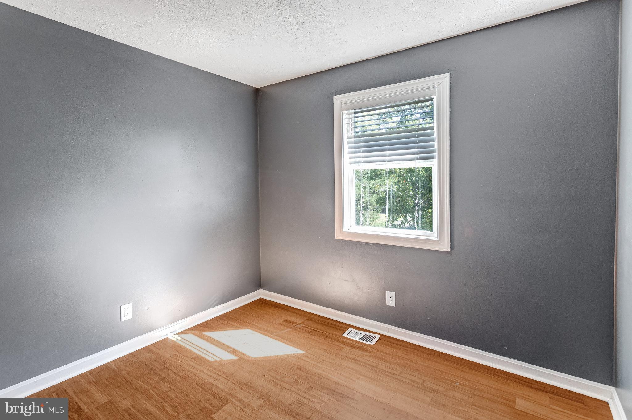 VISTA WOODS - Residential