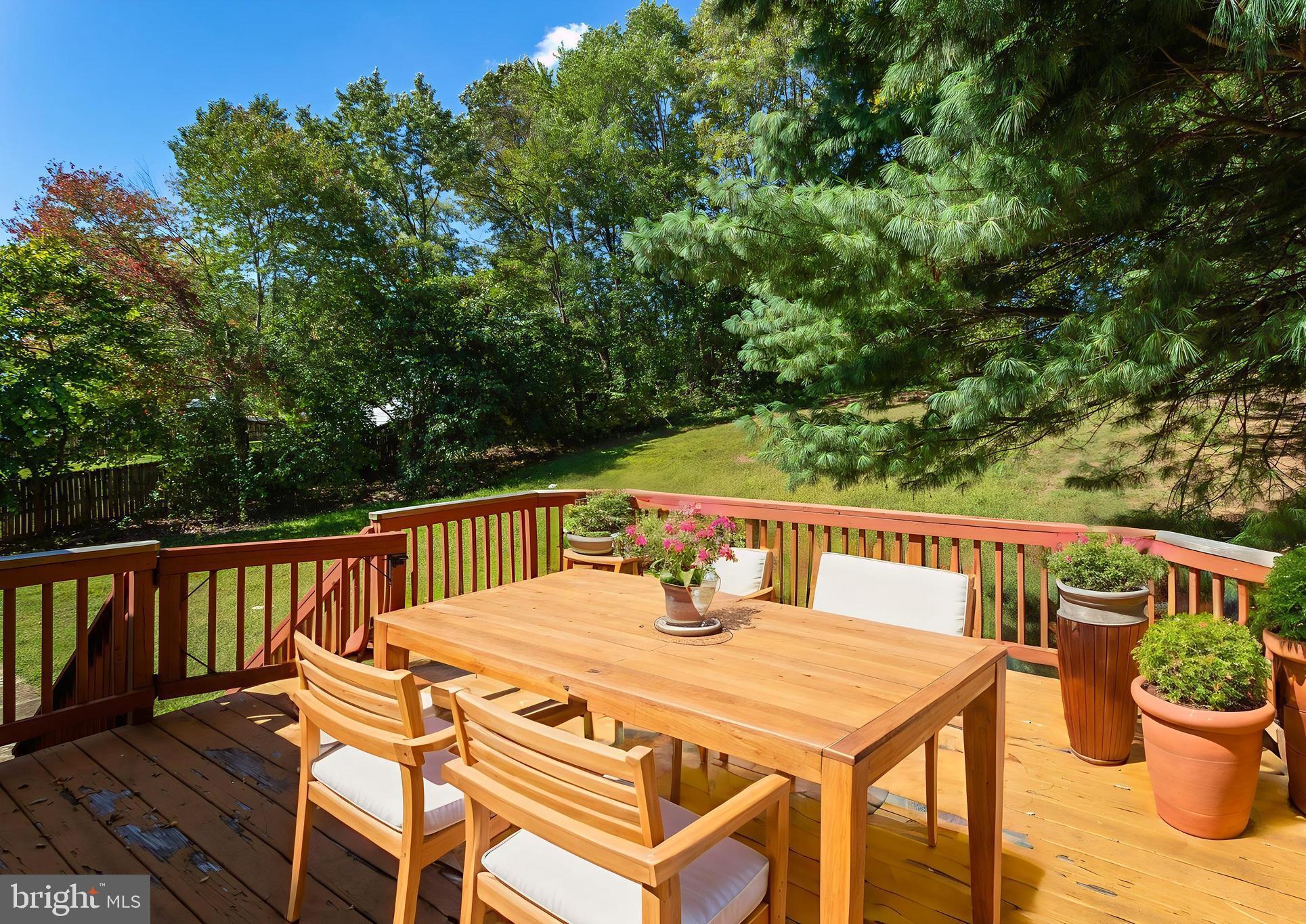 VISTA WOODS - Residential