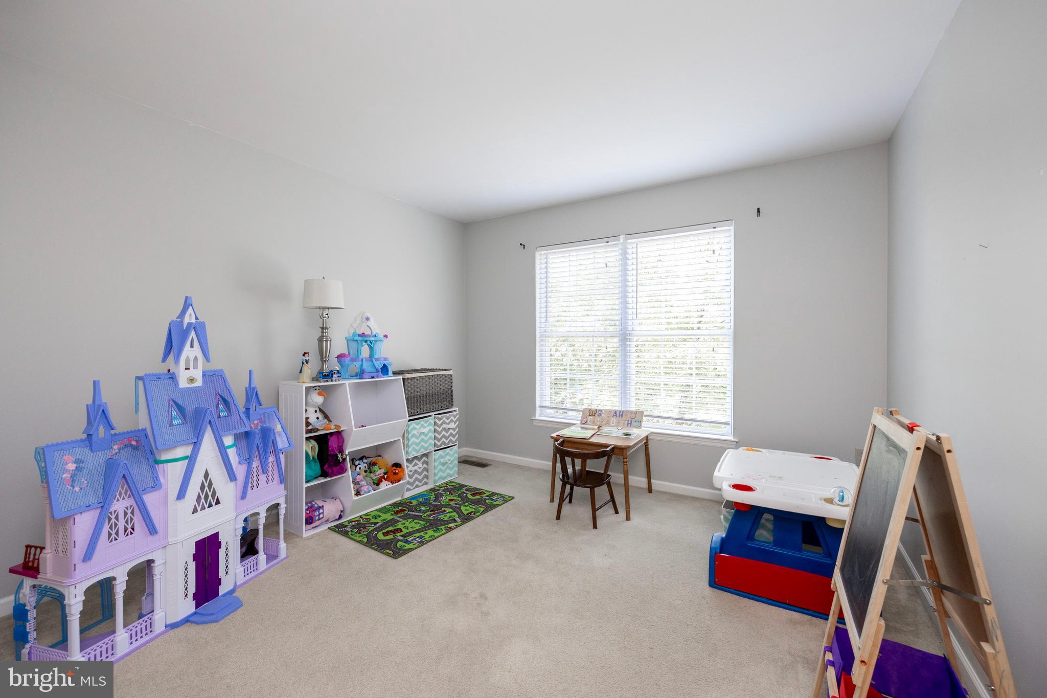 HILLBROOK FARMS - Residential