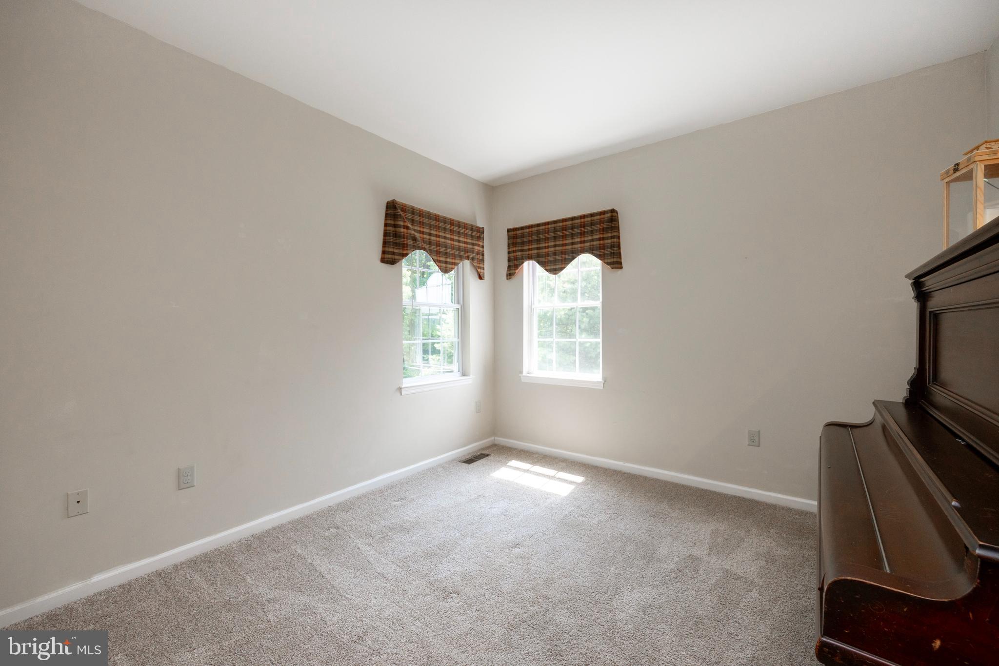 HILLBROOK FARMS - Residential