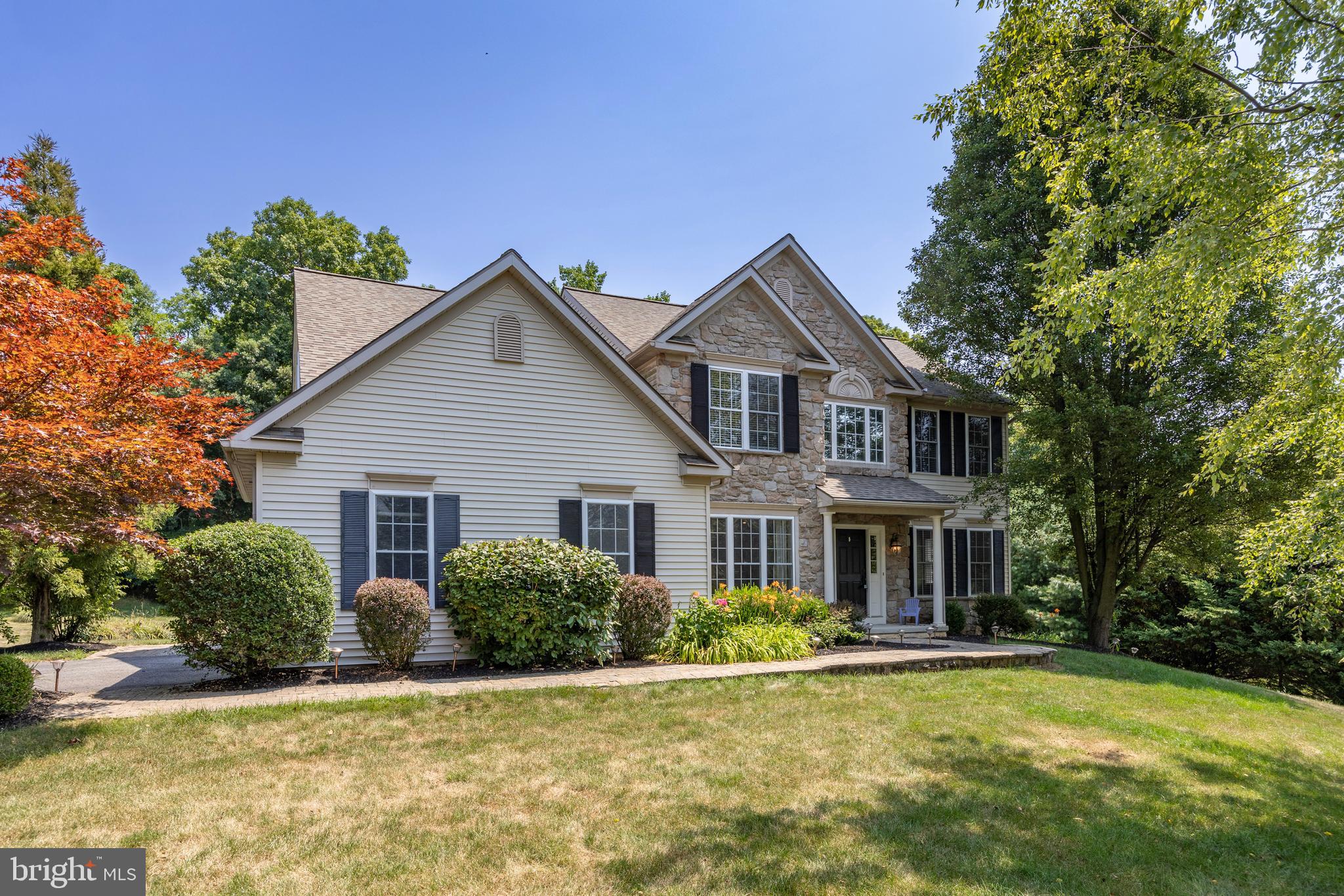 HILLBROOK FARMS - Residential