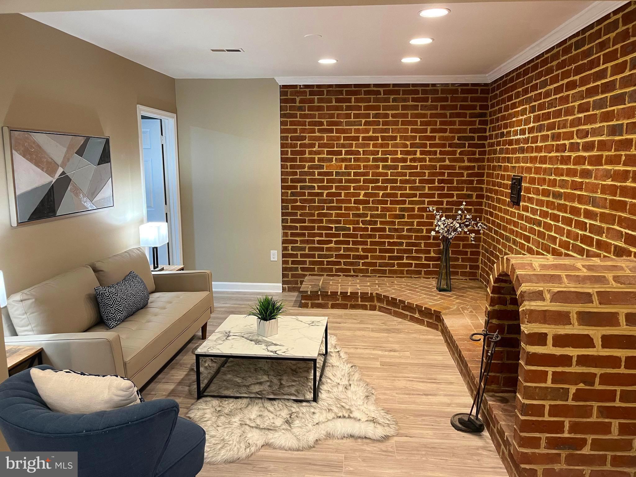 CANNON BLUFF ESTATES - Residential