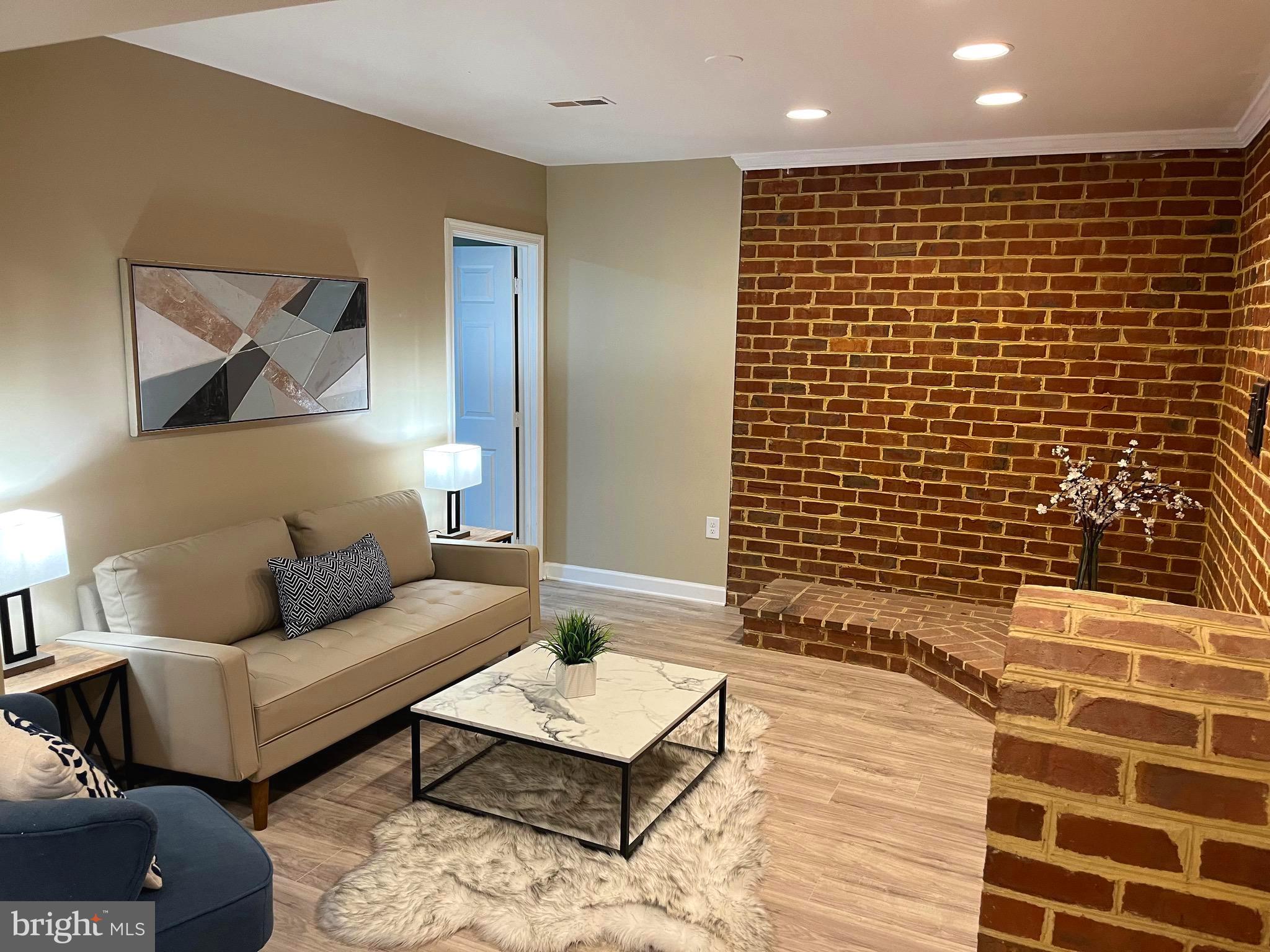 CANNON BLUFF ESTATES - Residential