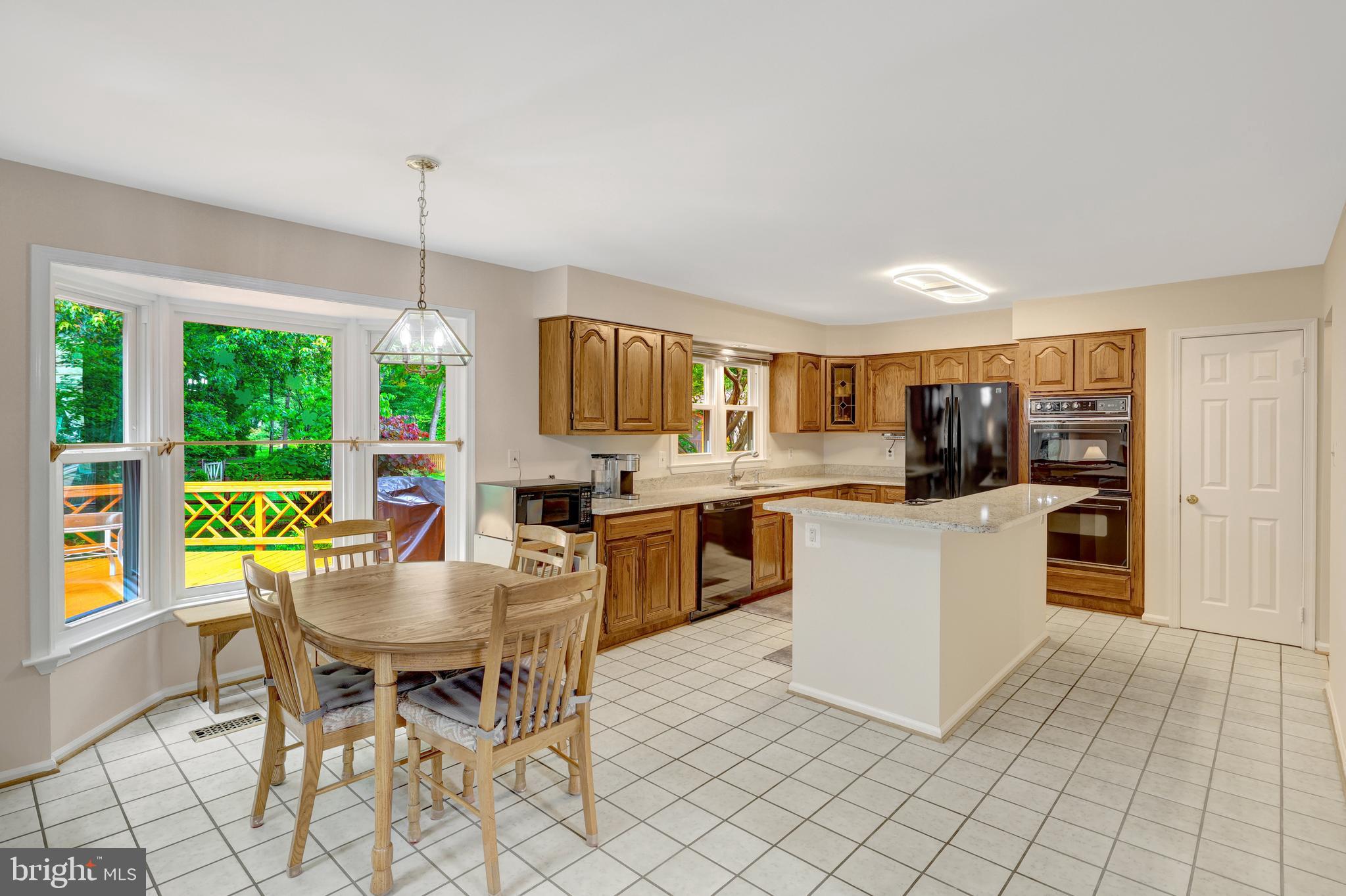 2982 FRANKLIN OAKS DRIVE
