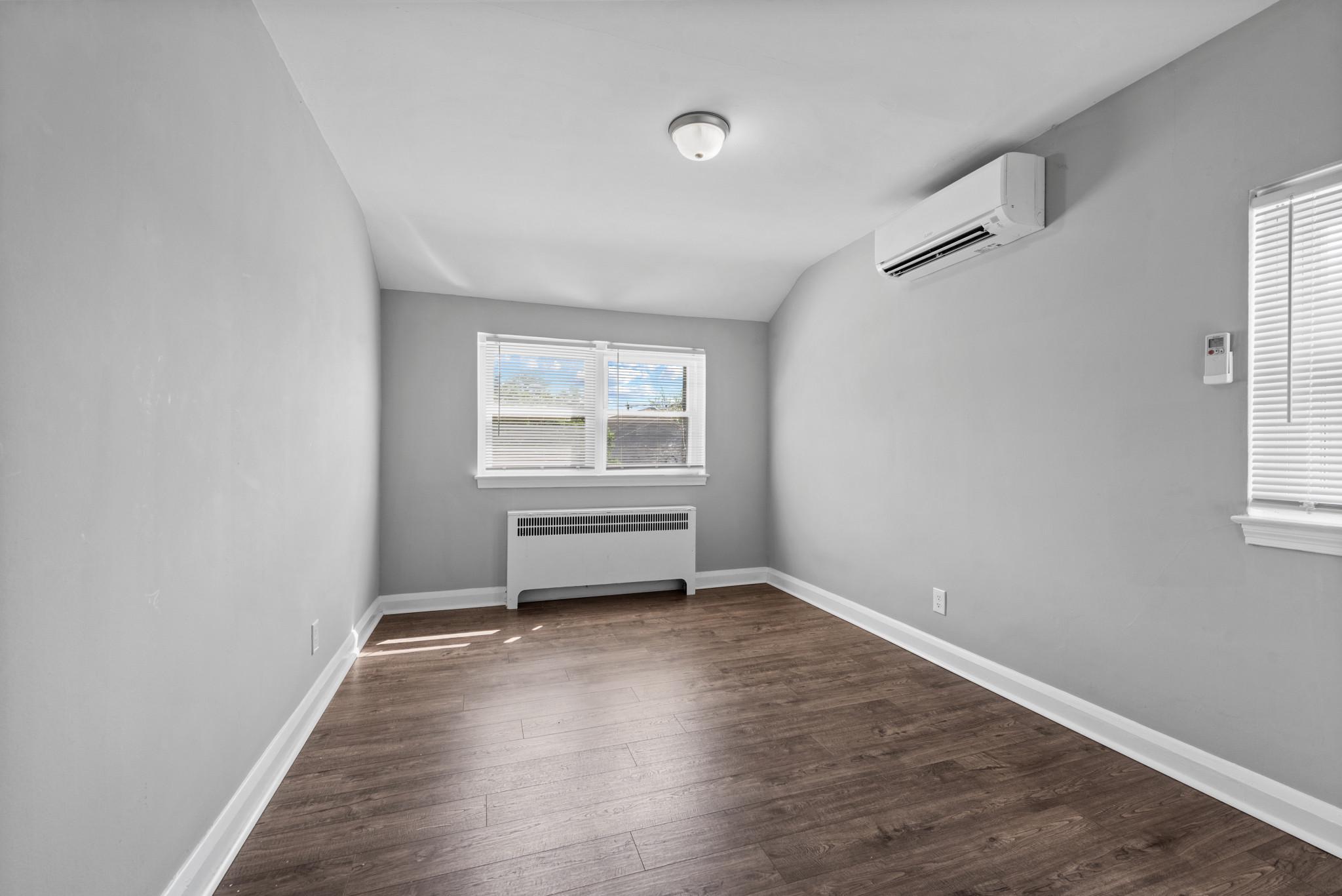 TOWSON - Residential