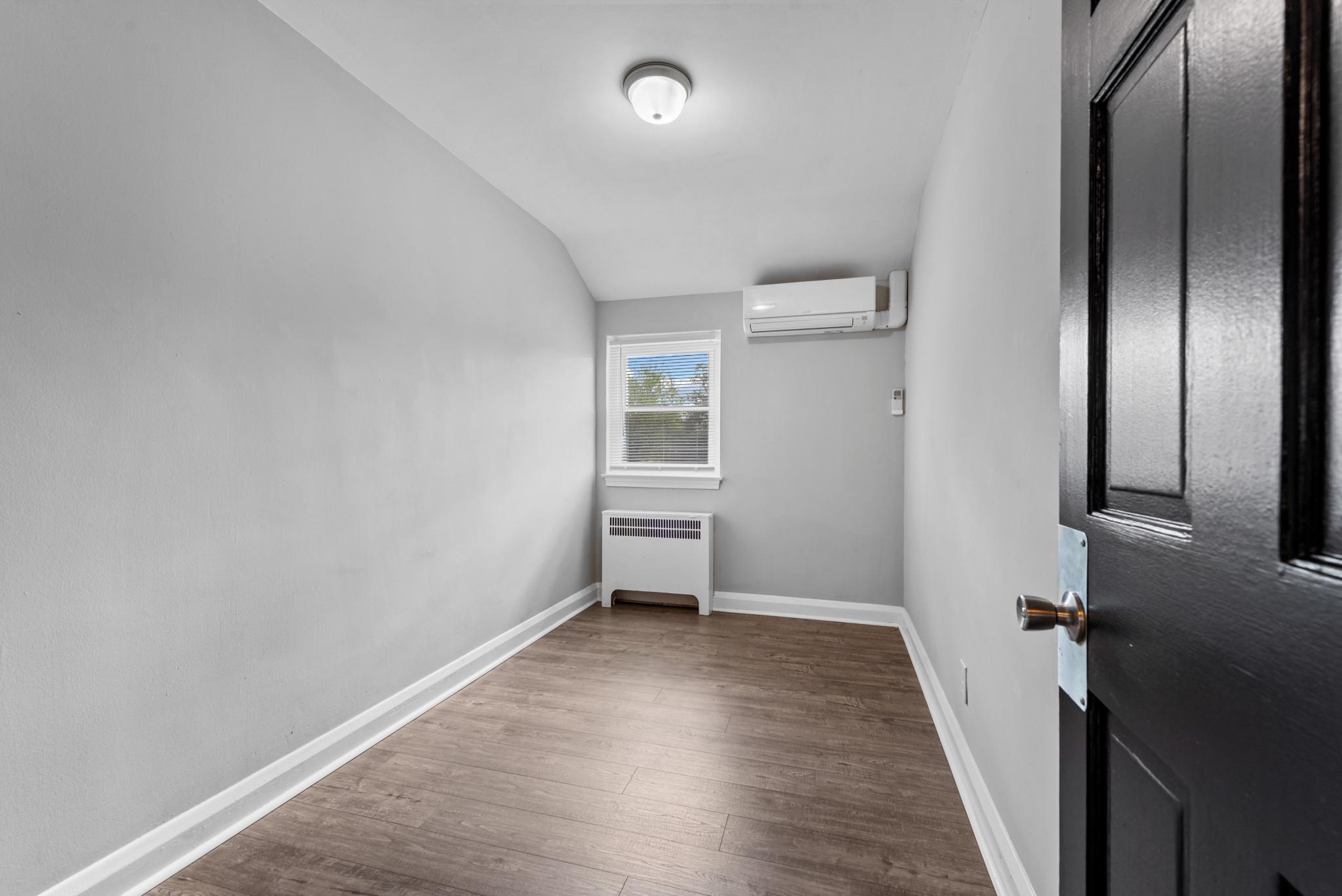 TOWSON - Residential