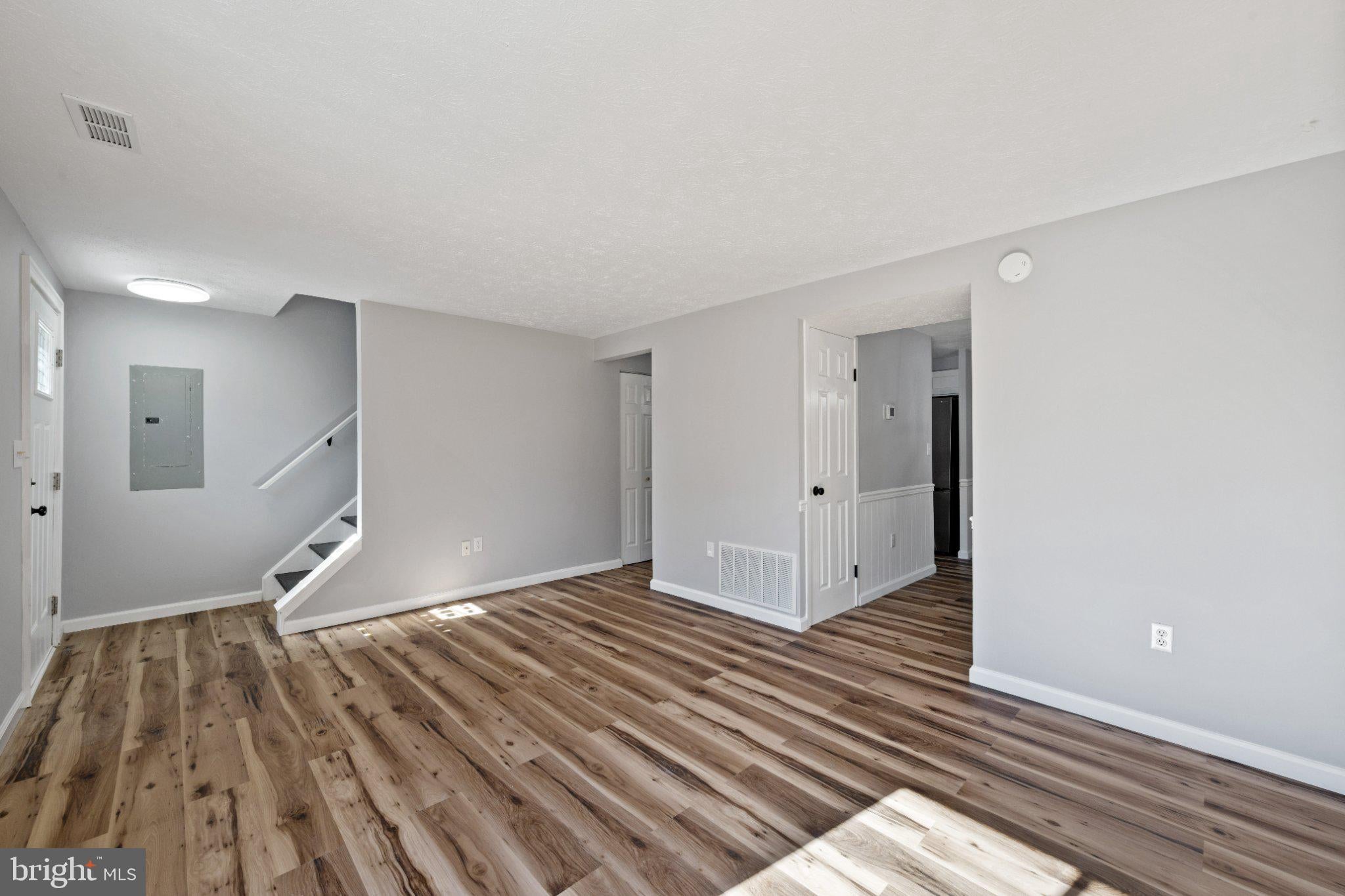 8276 SEBRING COURT