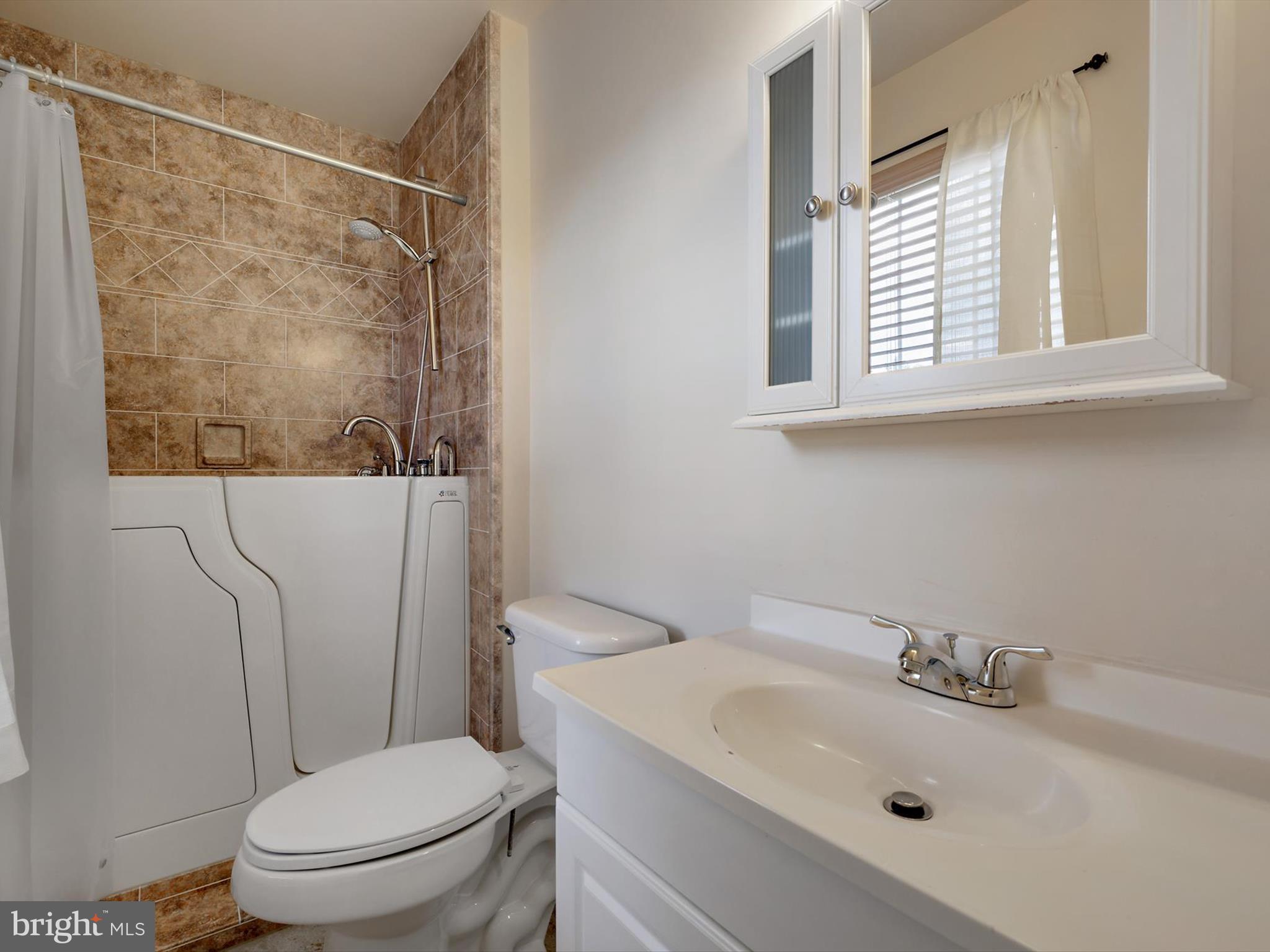 NORTHWOOD-TANGLEWOOD - Residential