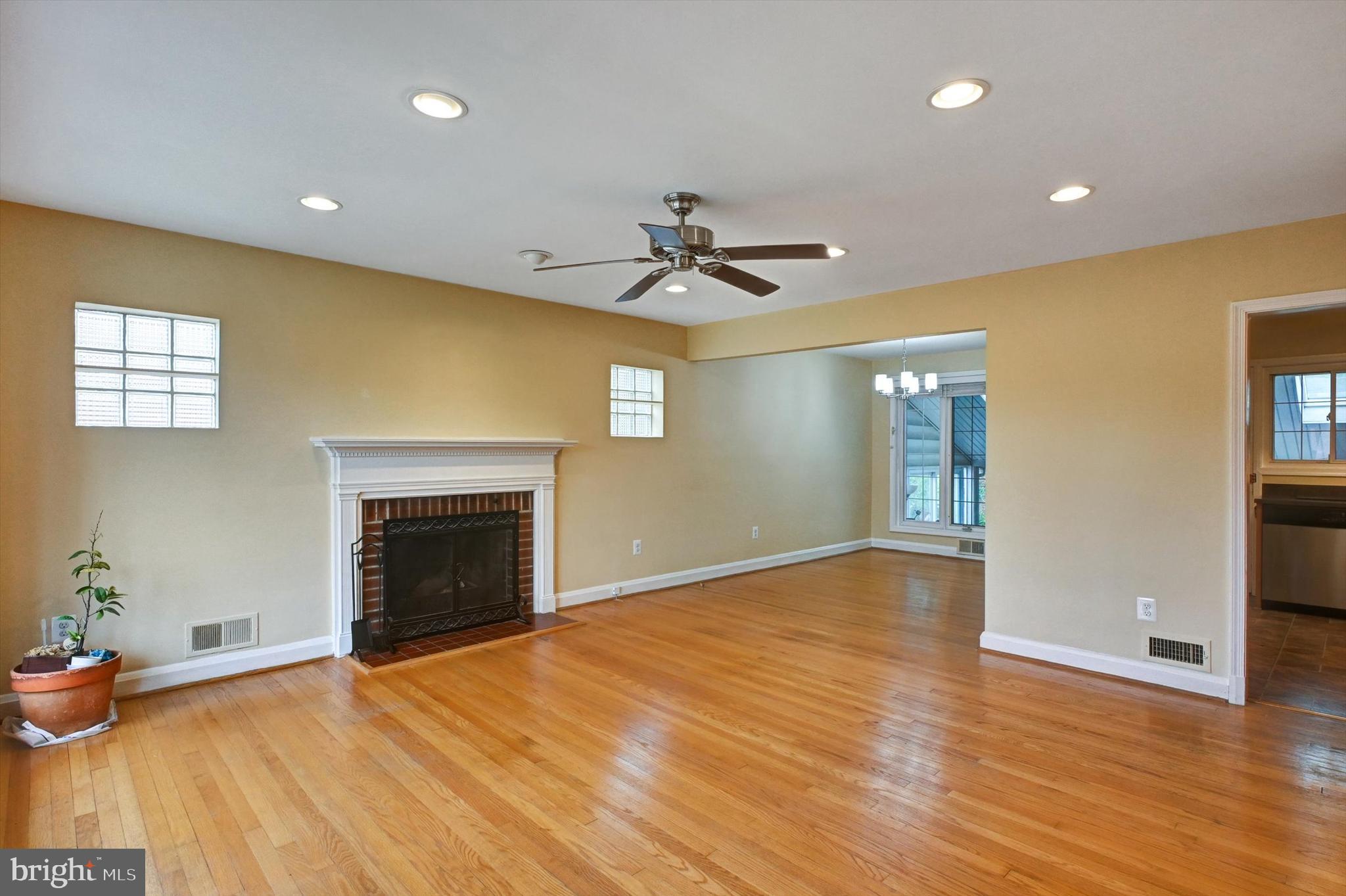 DEVONSHIRE FOREST - Residential