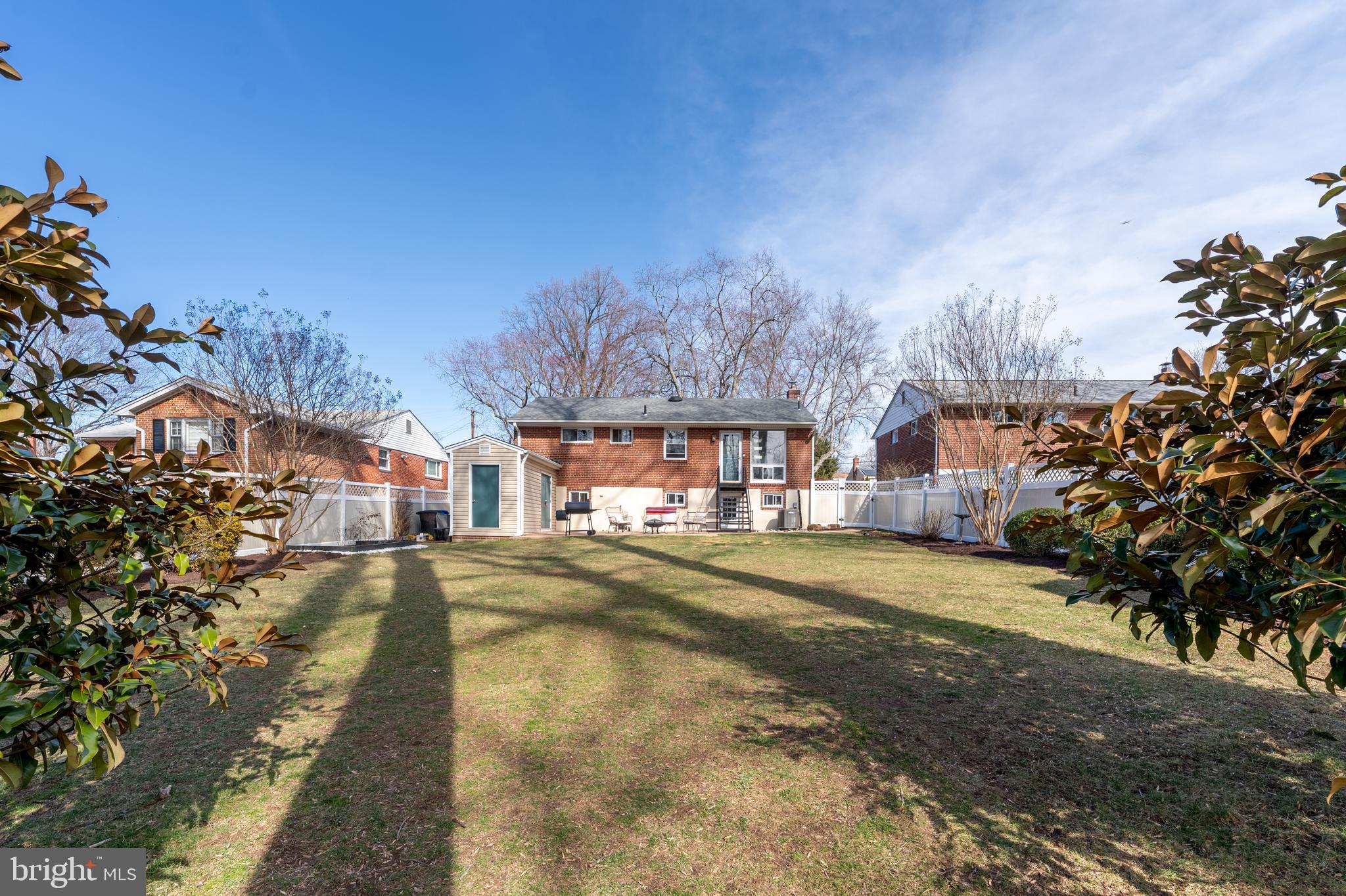 CONN AVE PARK - Residential Lease