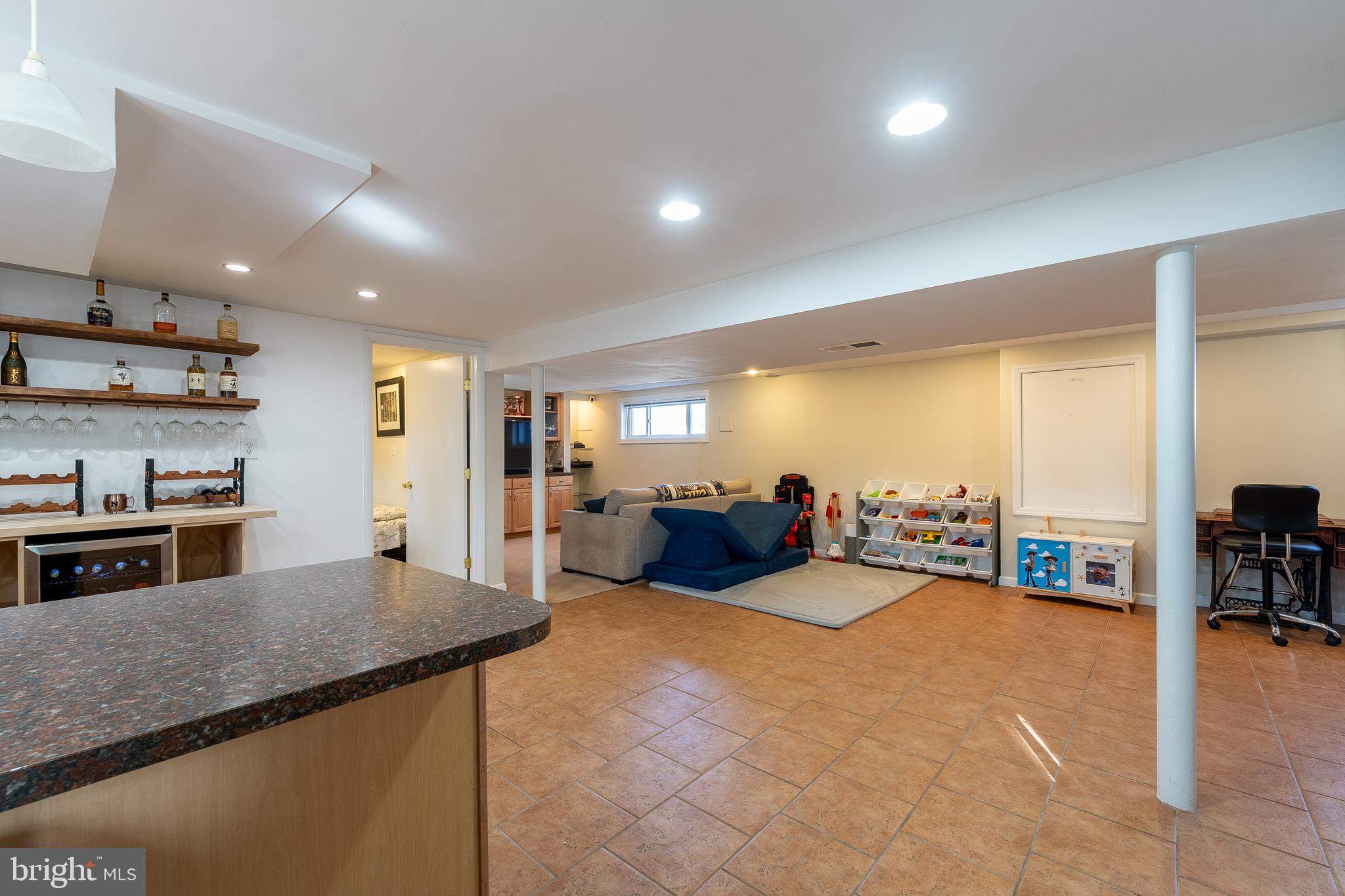 CONN AVE PARK - Residential Lease