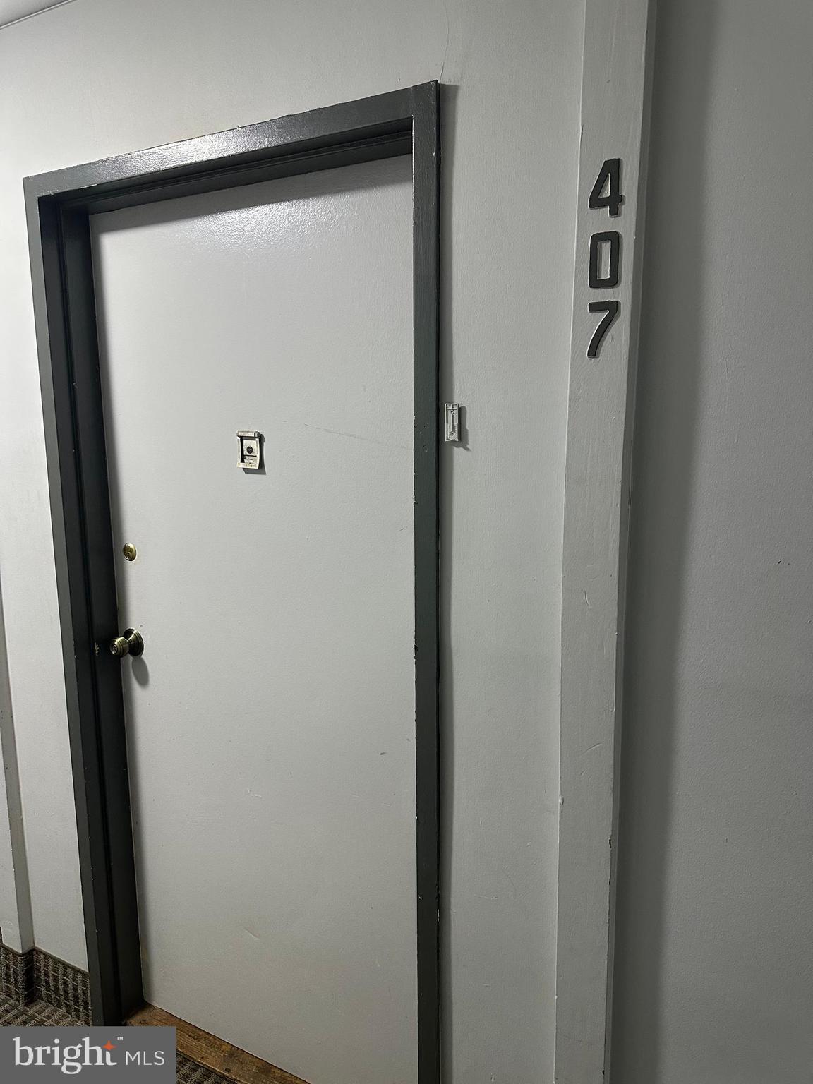 5801 QUANTRELL AVENUE 407