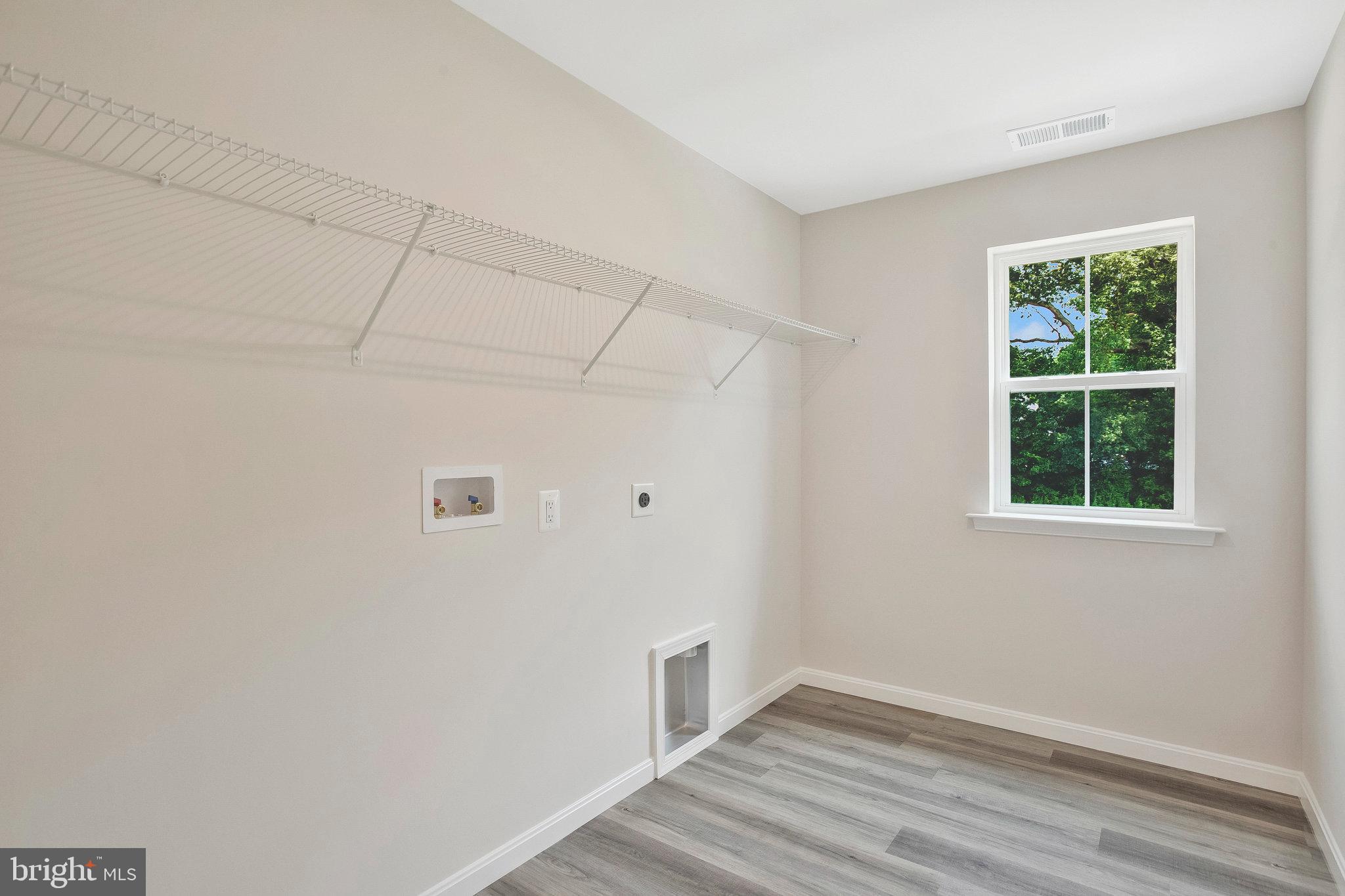 CLARK'S REST - Residential