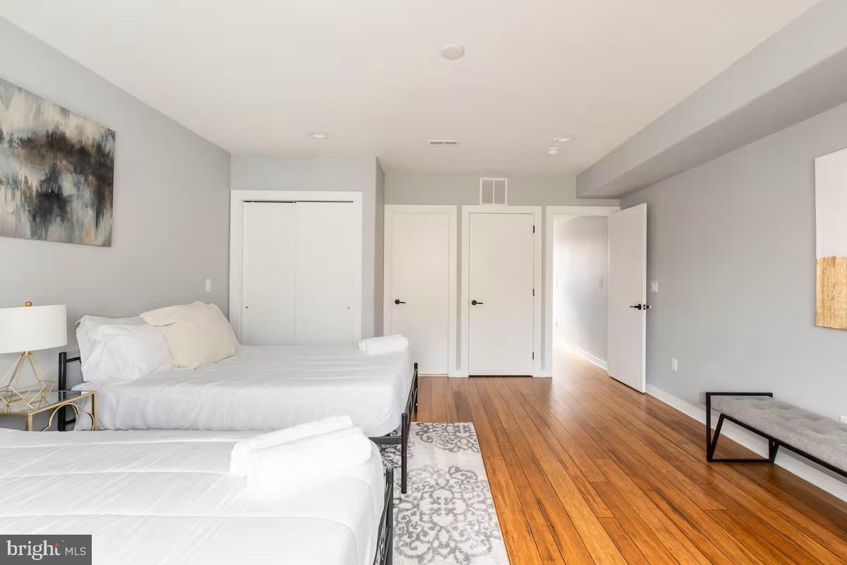 GRAYS FERRY - Residential Lease