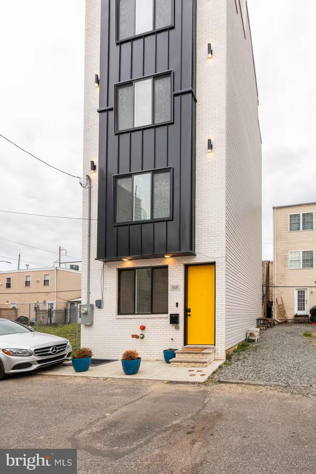 GRAYS FERRY - Residential Lease