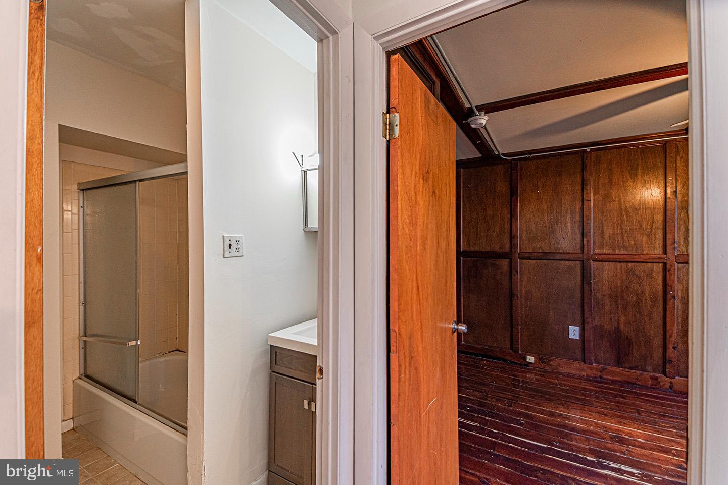 WEST PHILADELPHIA - Residential Lease