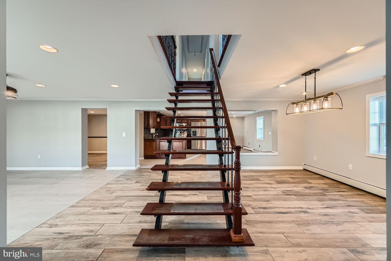 EDGEMERE - Residential