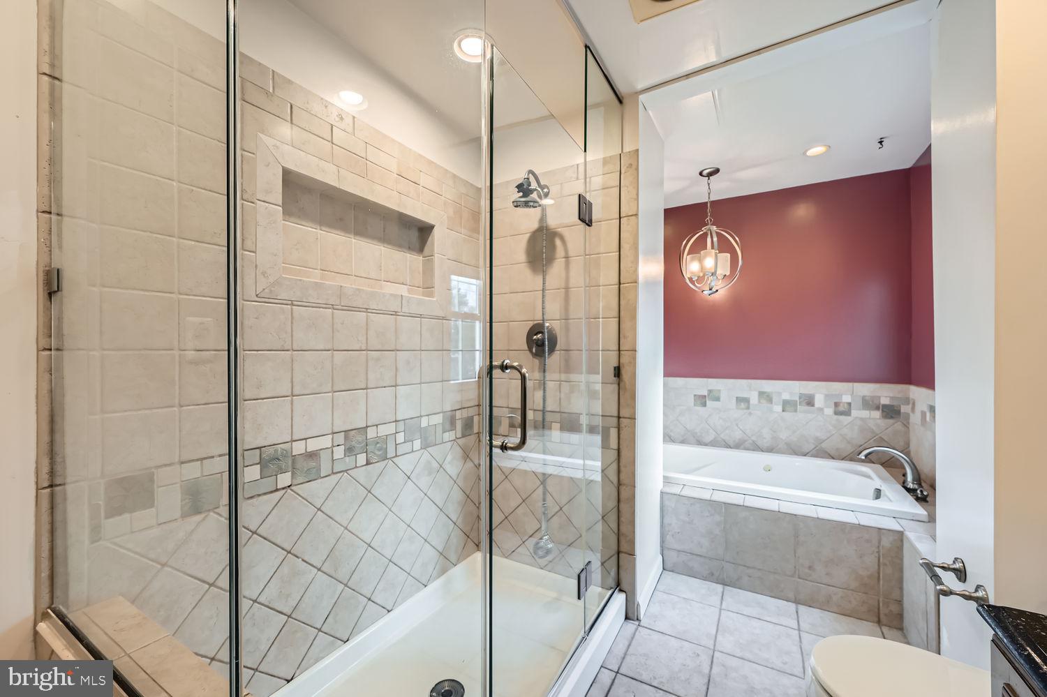 EDGEMERE - Residential