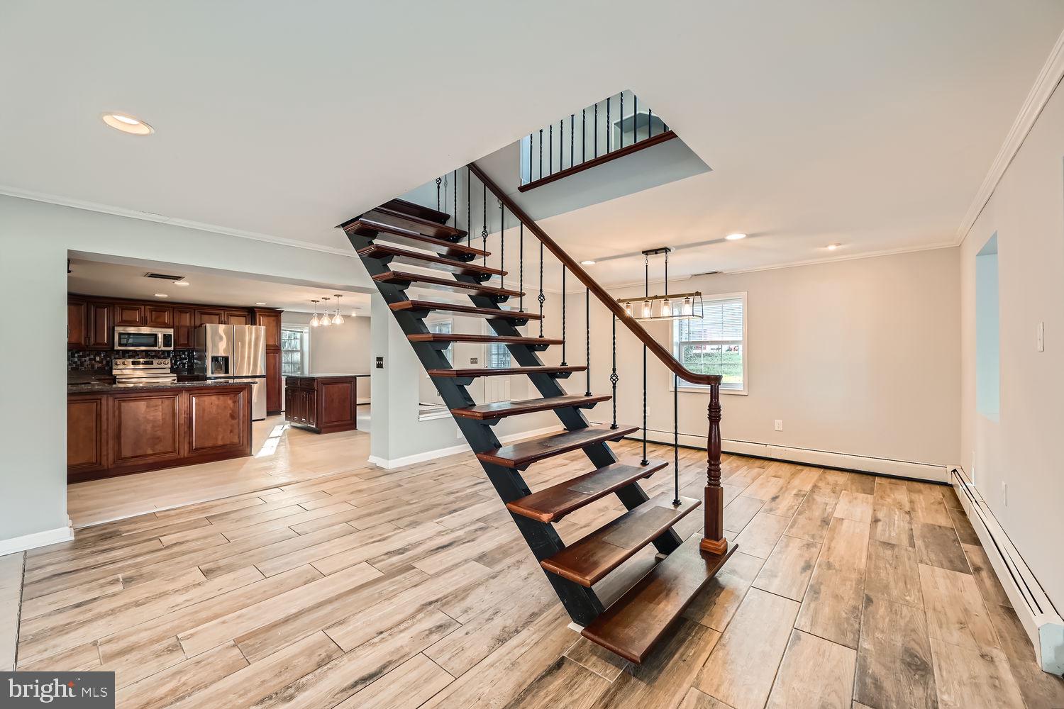 EDGEMERE - Residential