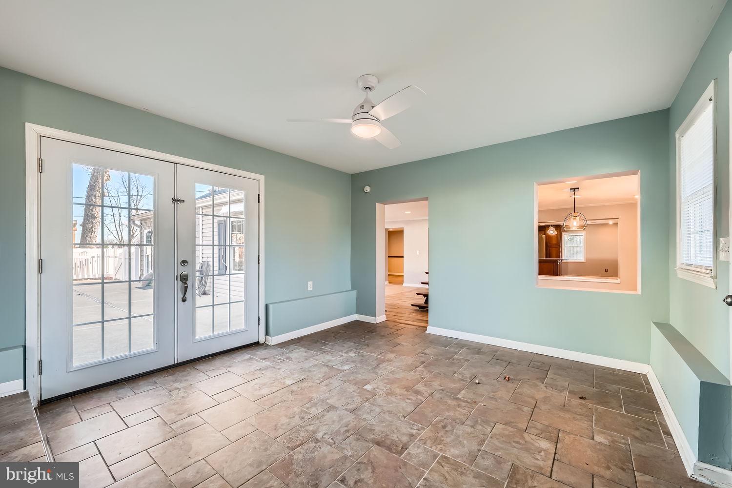 EDGEMERE - Residential