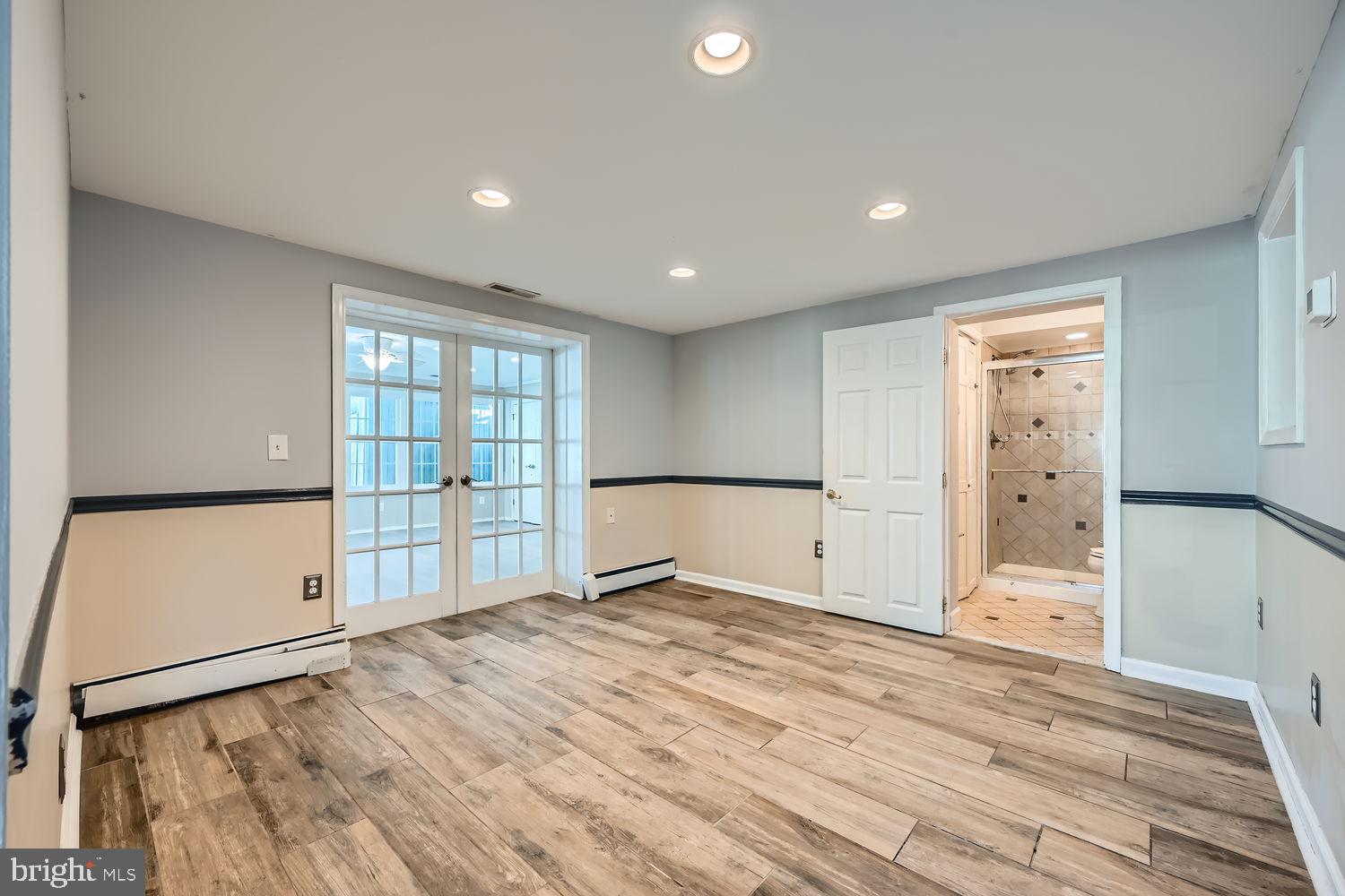 EDGEMERE - Residential